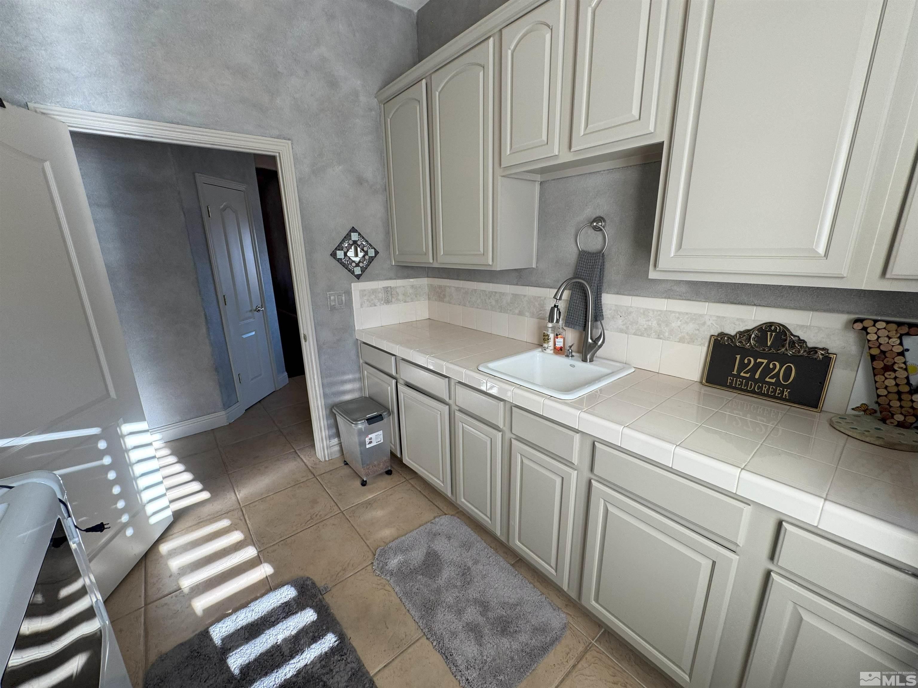 12720 Fieldcreek Ln. Property Photo 13