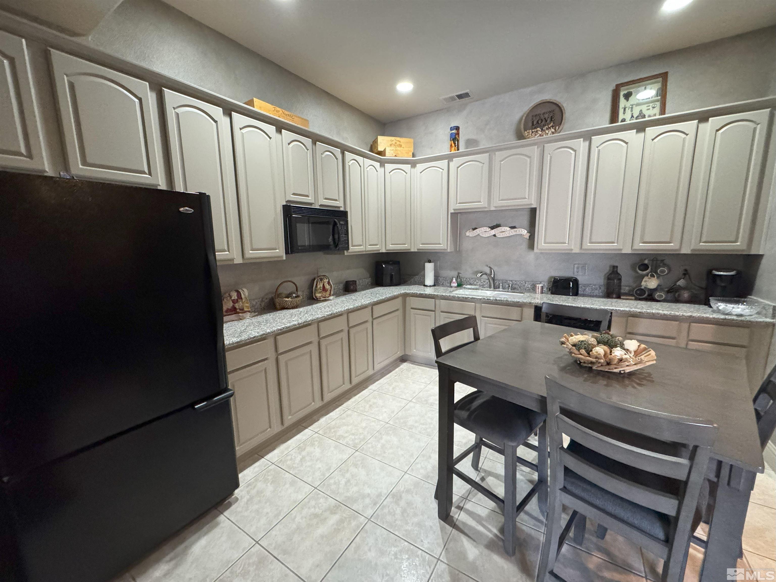 12720 Fieldcreek Ln. Property Photo 23