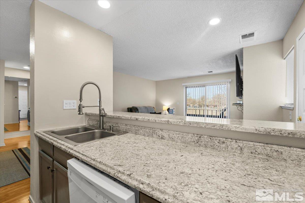 2177 Kietzke Lane D Property Photo 9