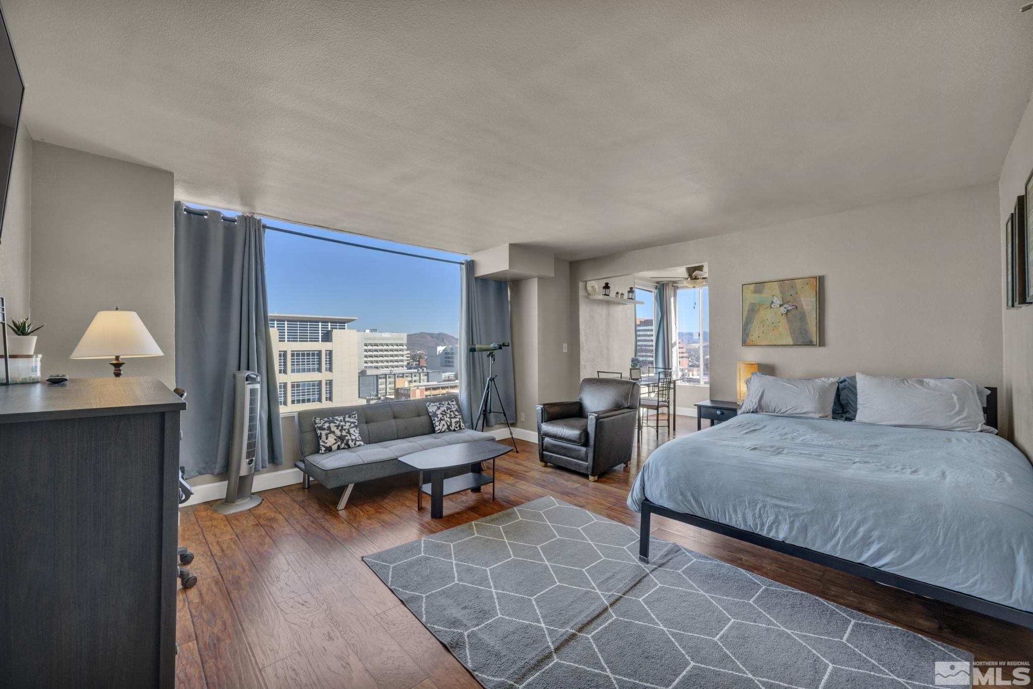 280 Island Avenue Property Photo 1