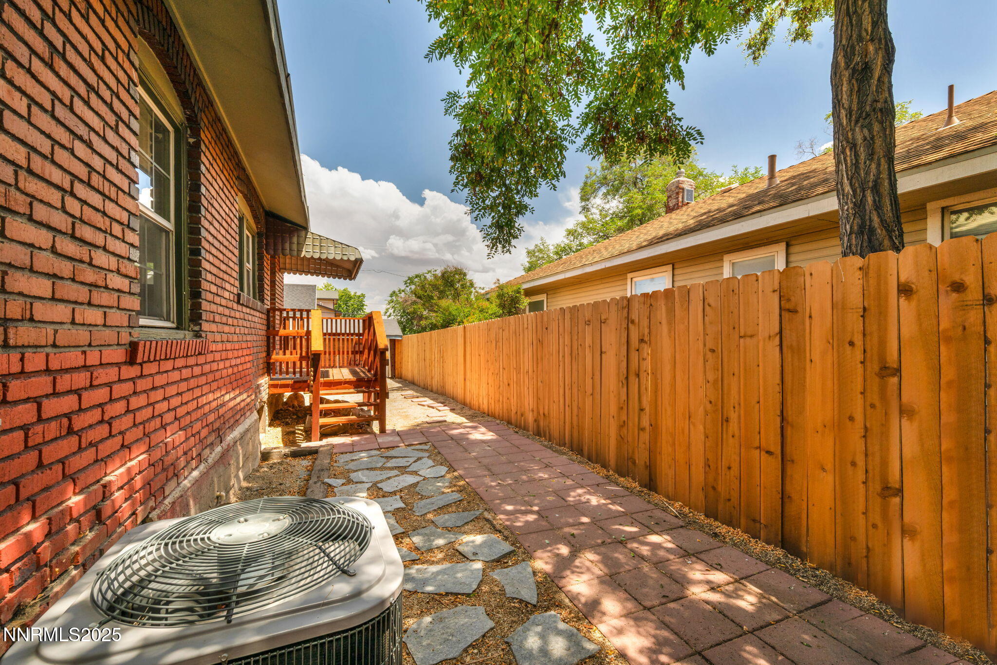 960 Ralston Street Property Photo 29