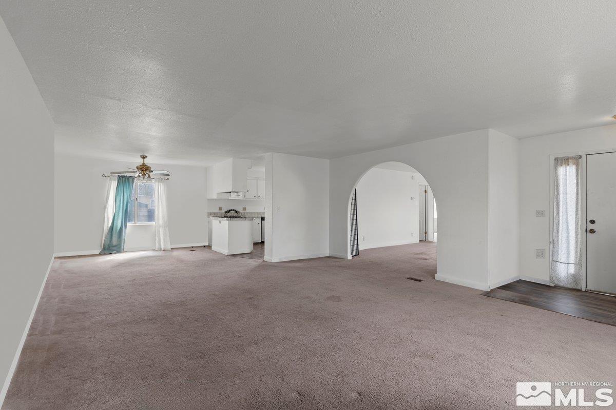 2760 Winnemucca Property Photo 4