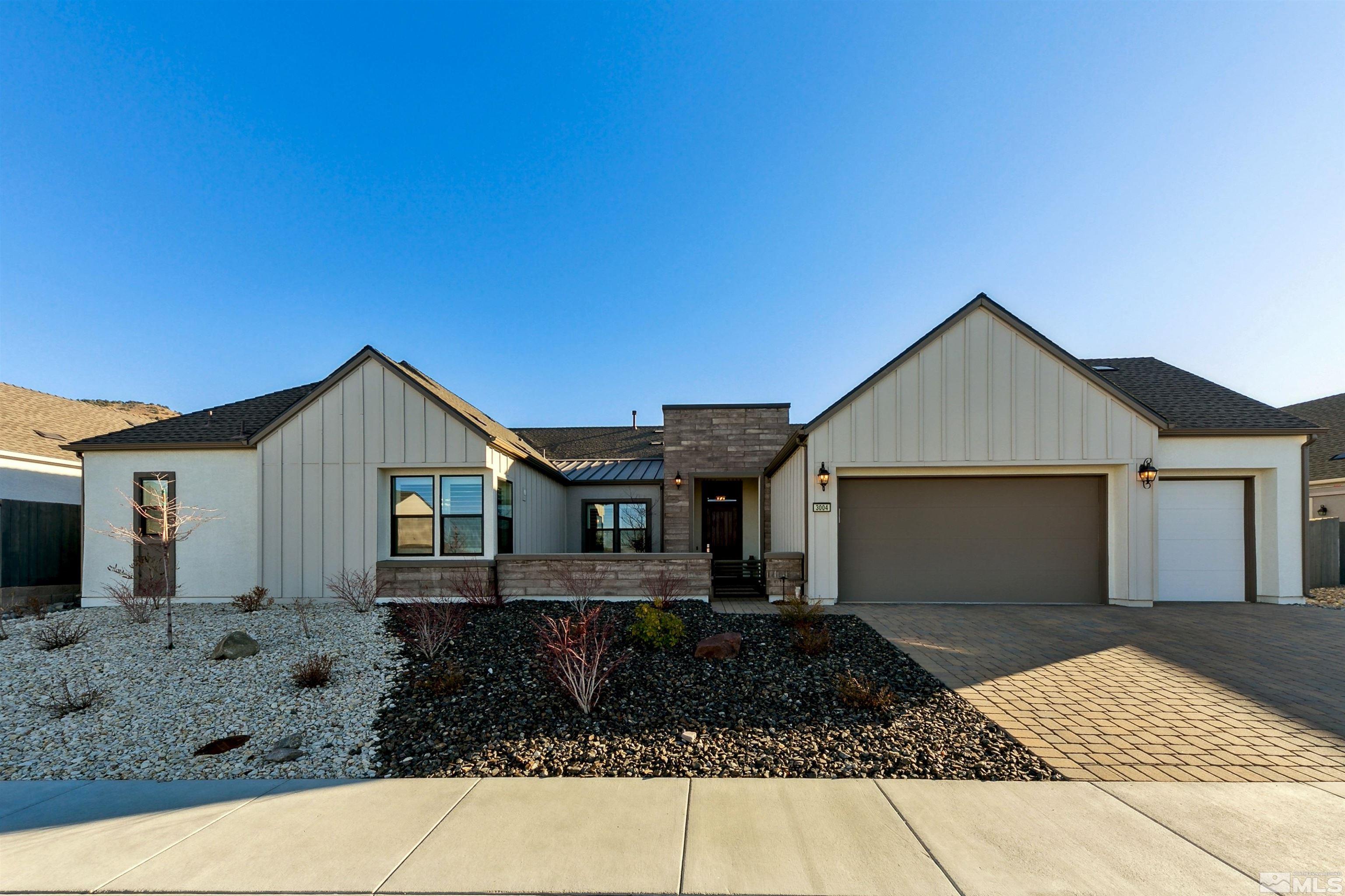 3004 Copper Stone Drive Property Photo 3