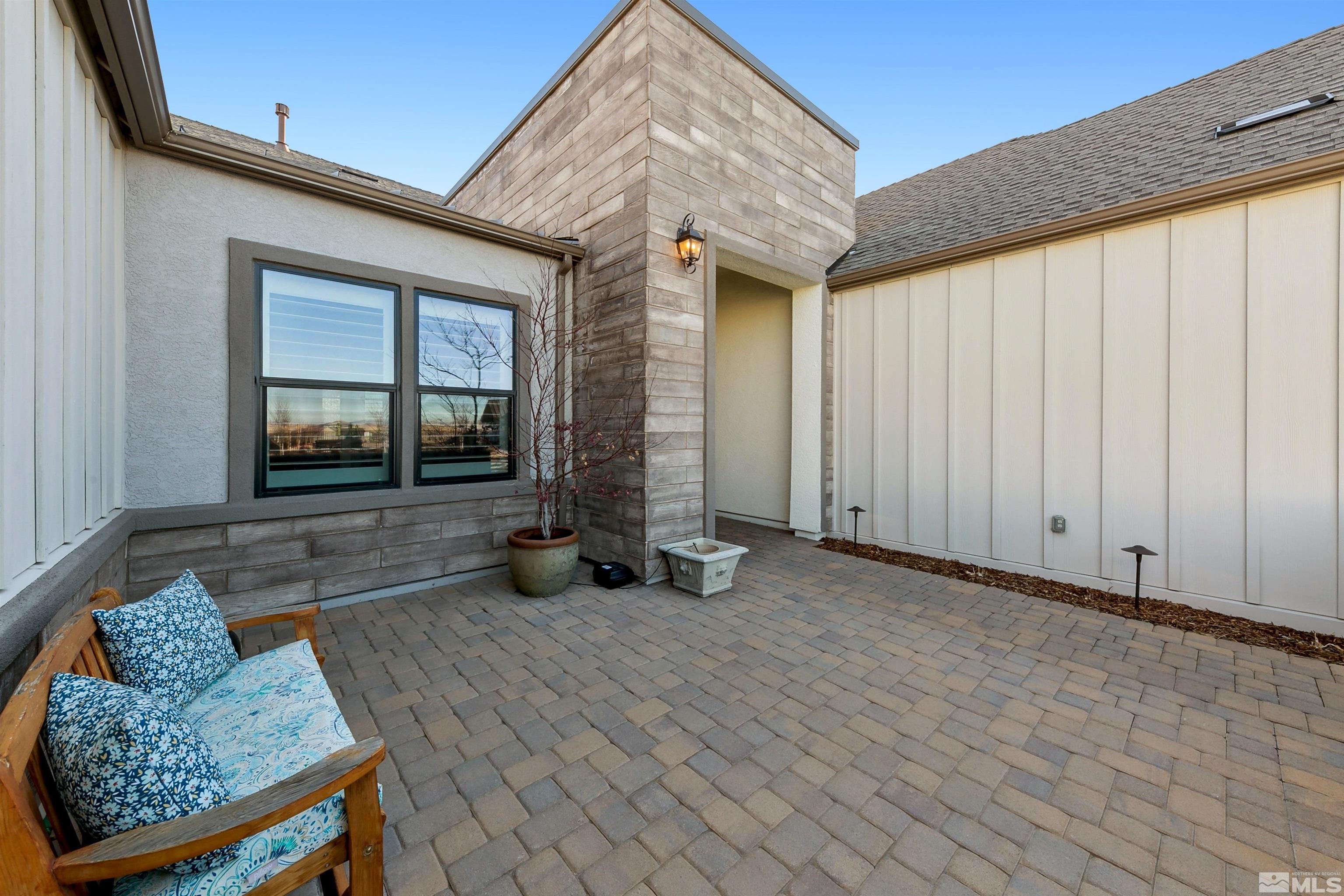 3004 Copper Stone Drive Property Photo 5