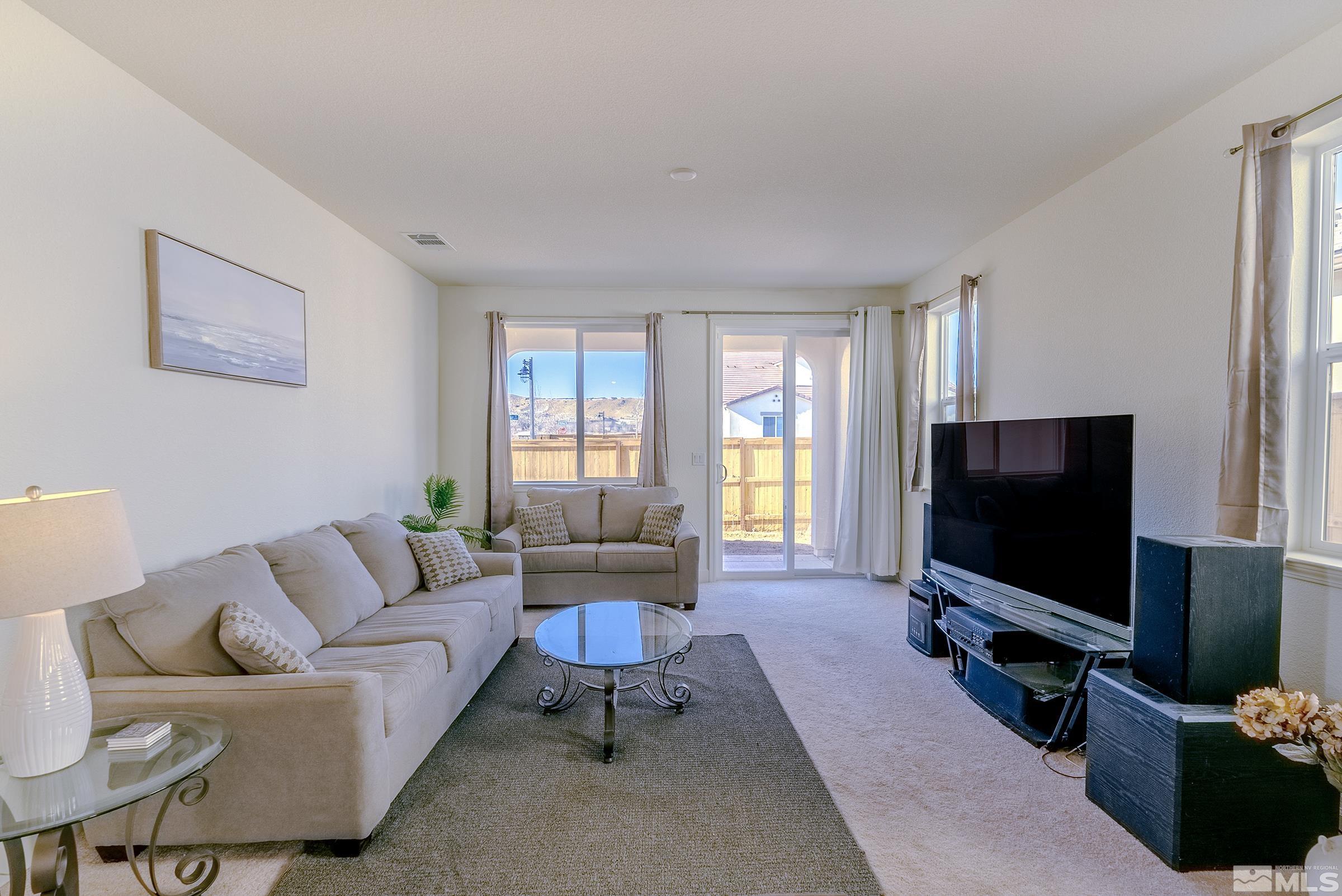 6182 Farm House Ct Property Photo 6