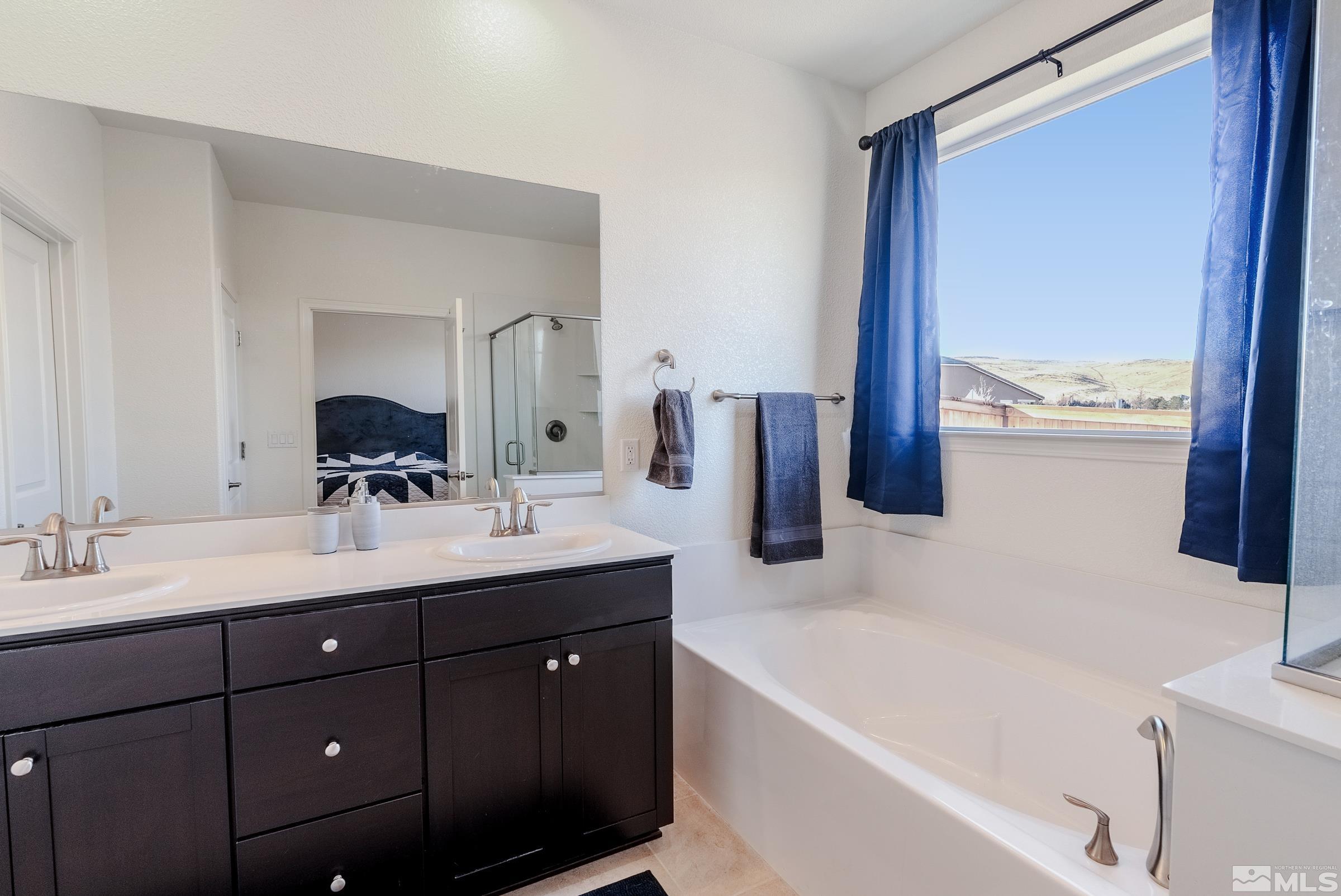 6182 Farm House Ct Property Photo 14