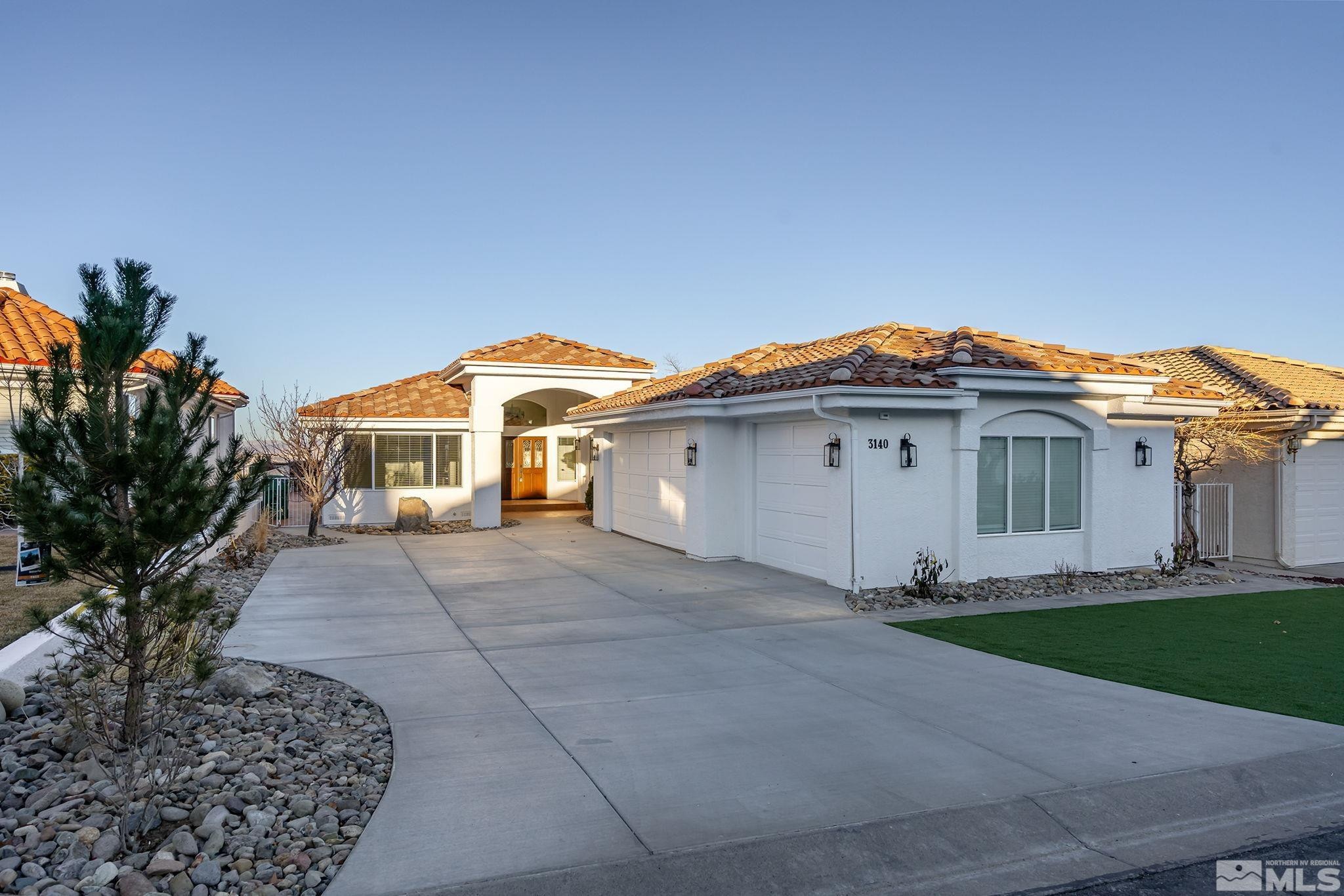 3140 Villa Marbella Circle Property Photo 4