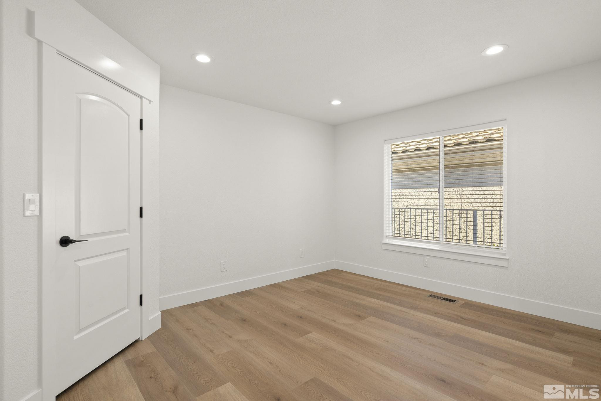 3140 Villa Marbella Circle Property Photo 32