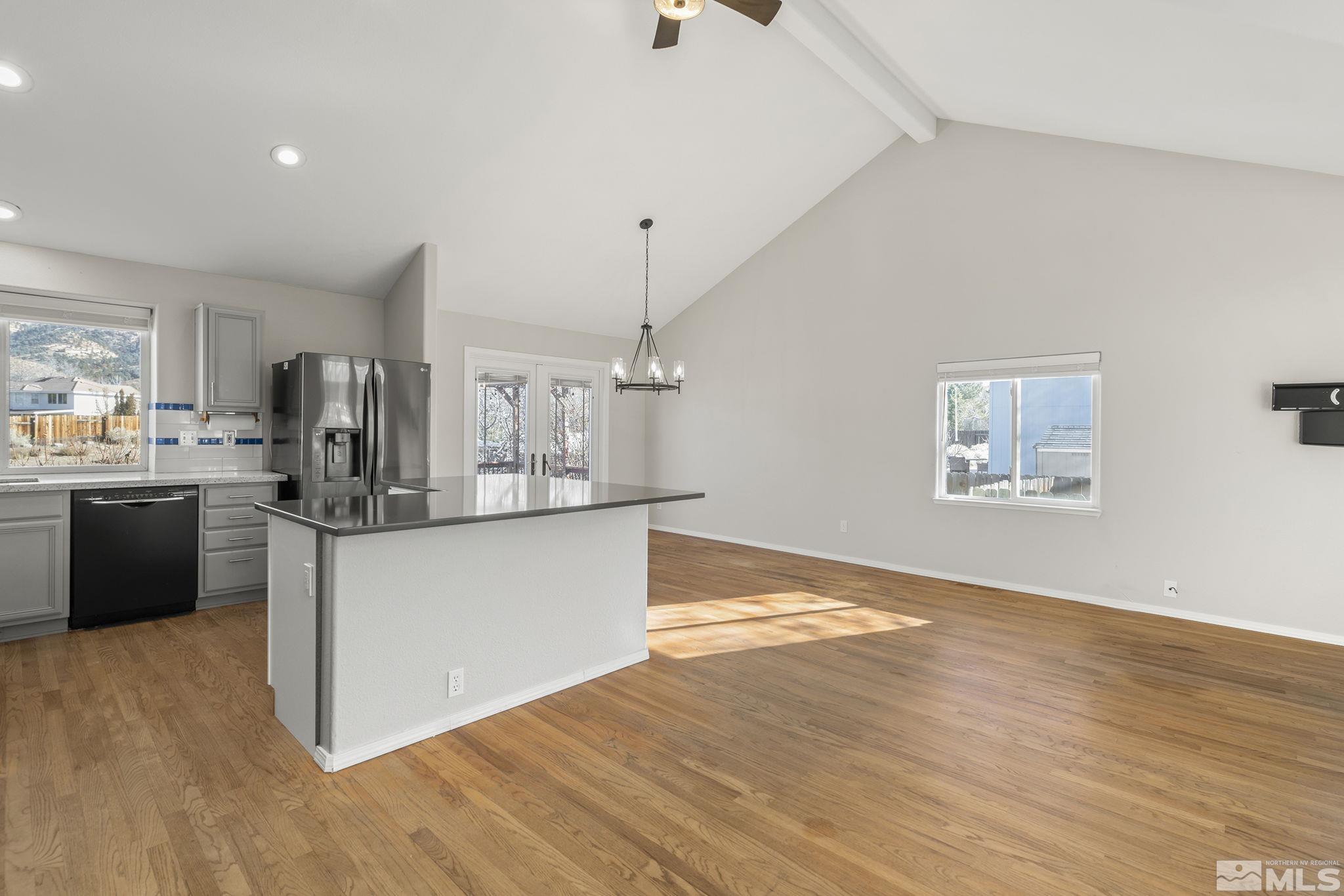 16000 Scarlet Way Property Photo 7
