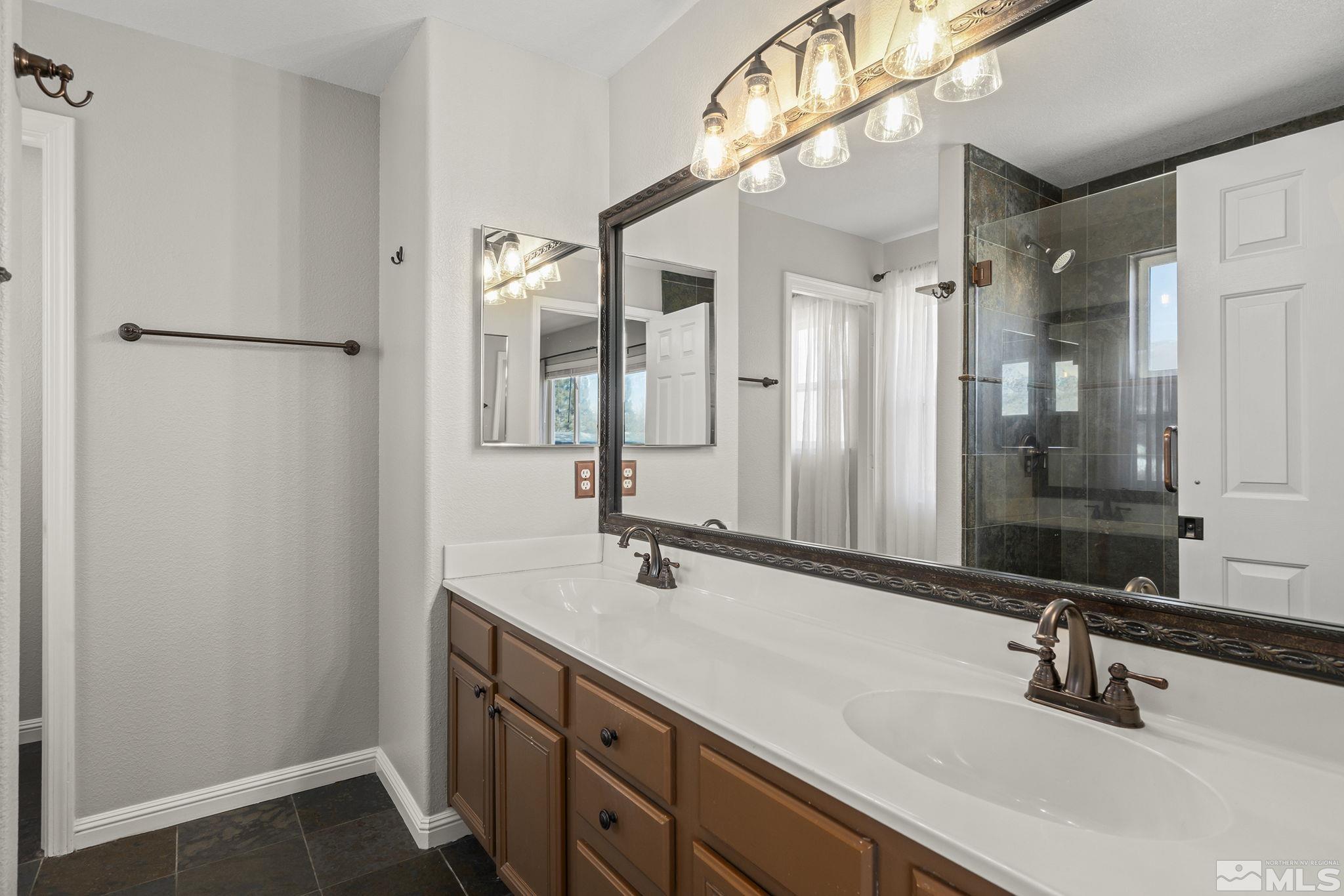 16000 Scarlet Way Property Photo 22