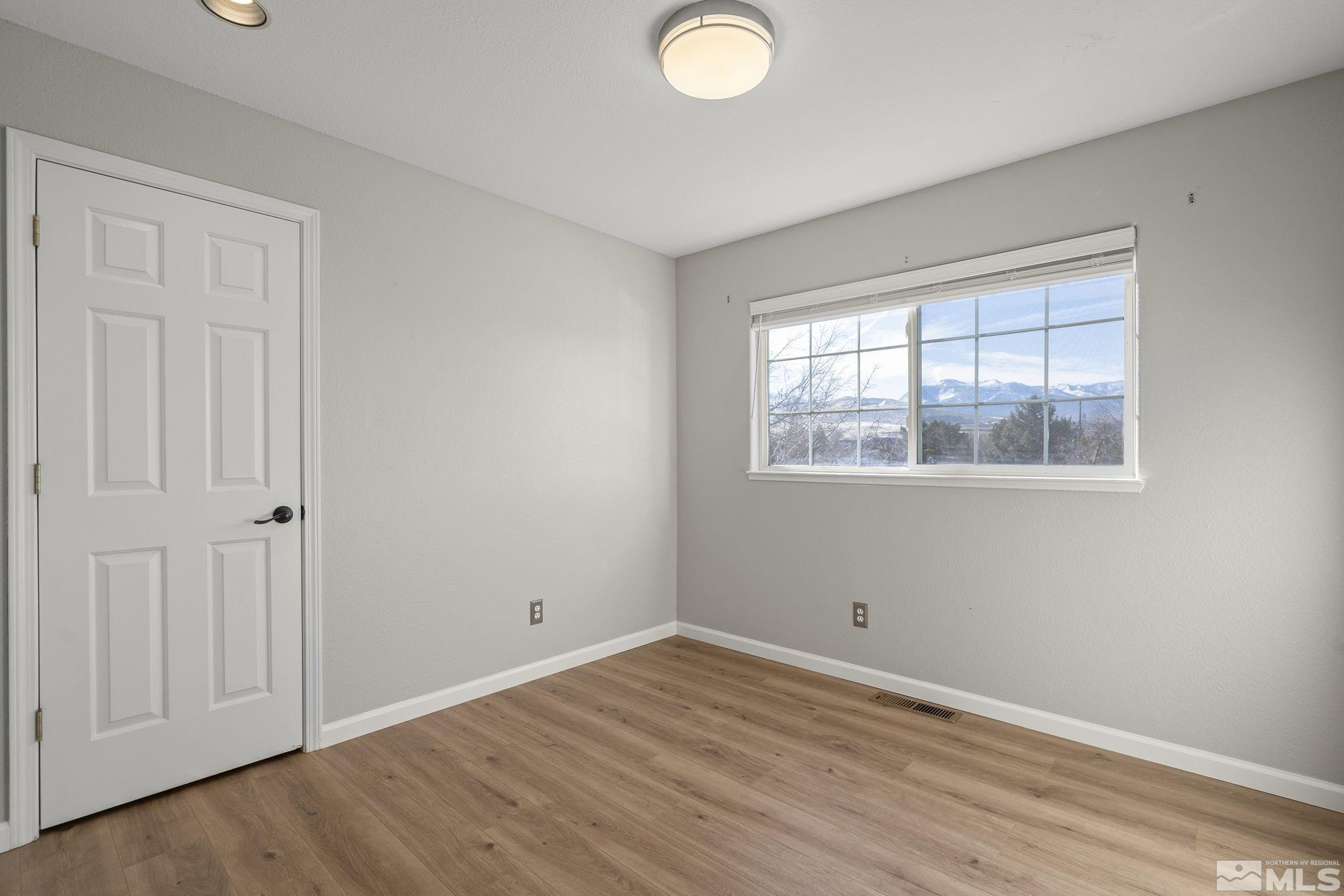 16000 Scarlet Way Property Photo 24
