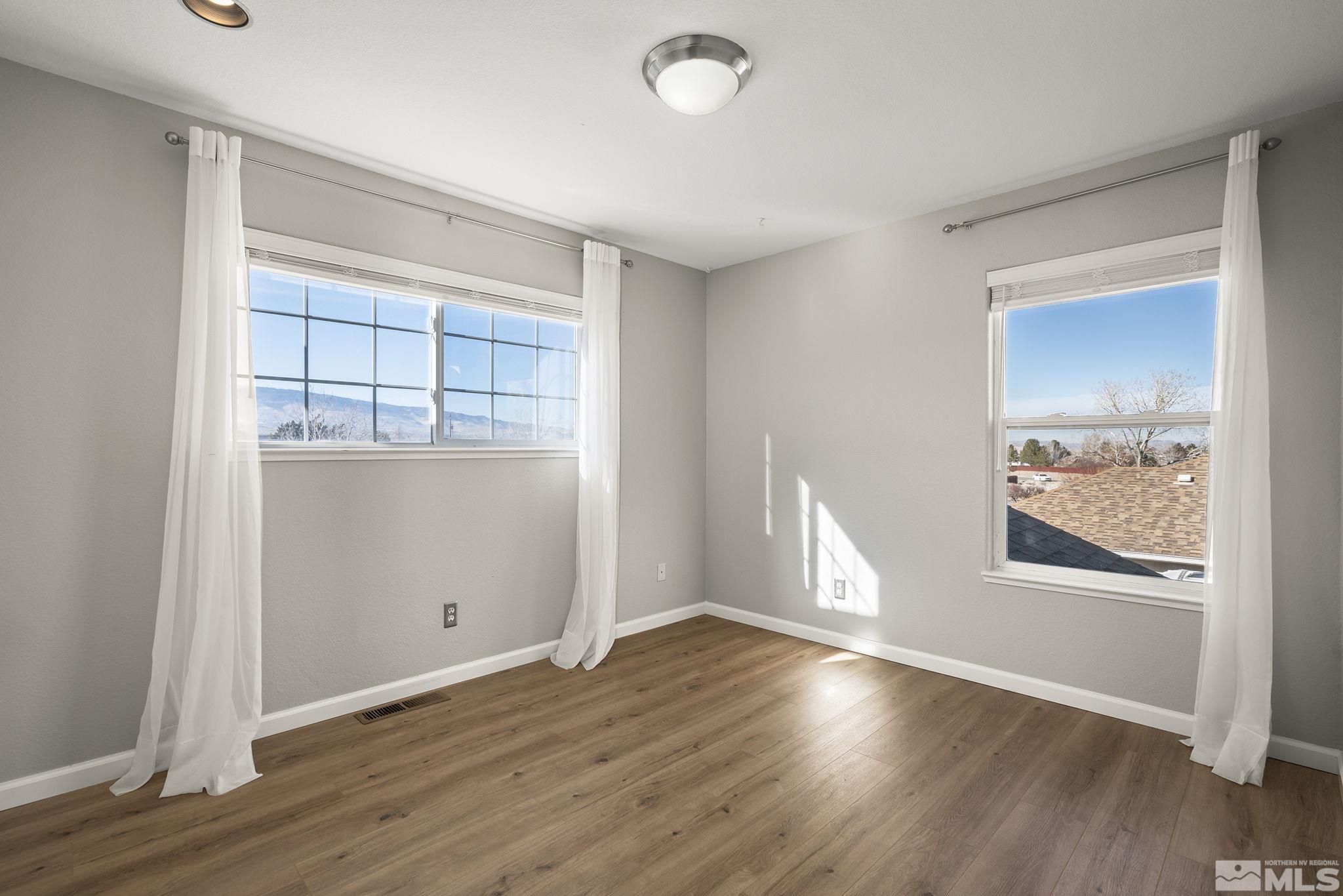 16000 Scarlet Way Property Photo 25