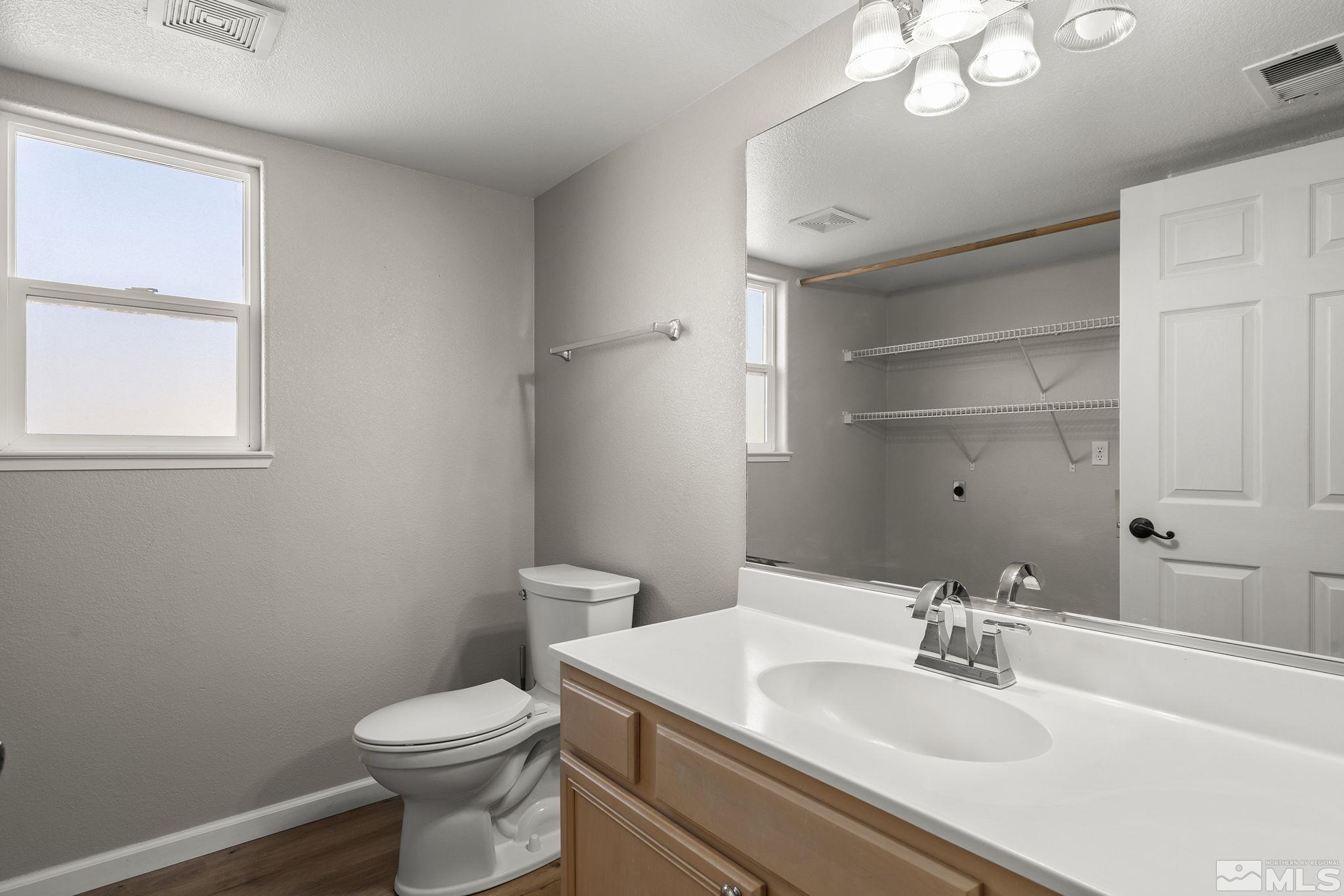 16000 Scarlet Way Property Photo 29