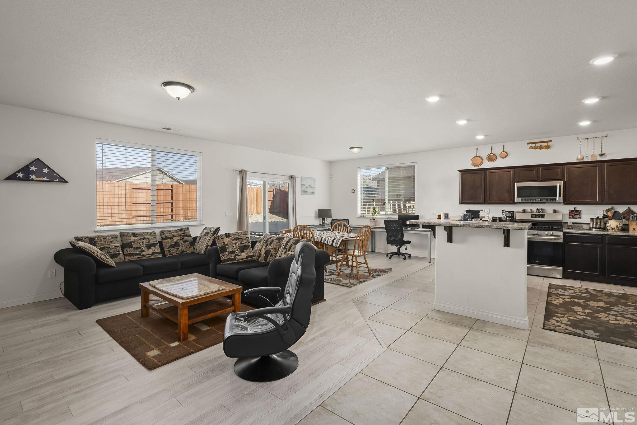 18561 Pequeno Ct Property Photo 4