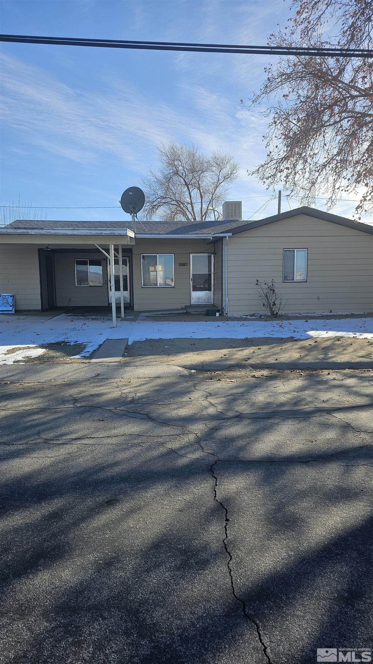 108 5th St Property Photo 1