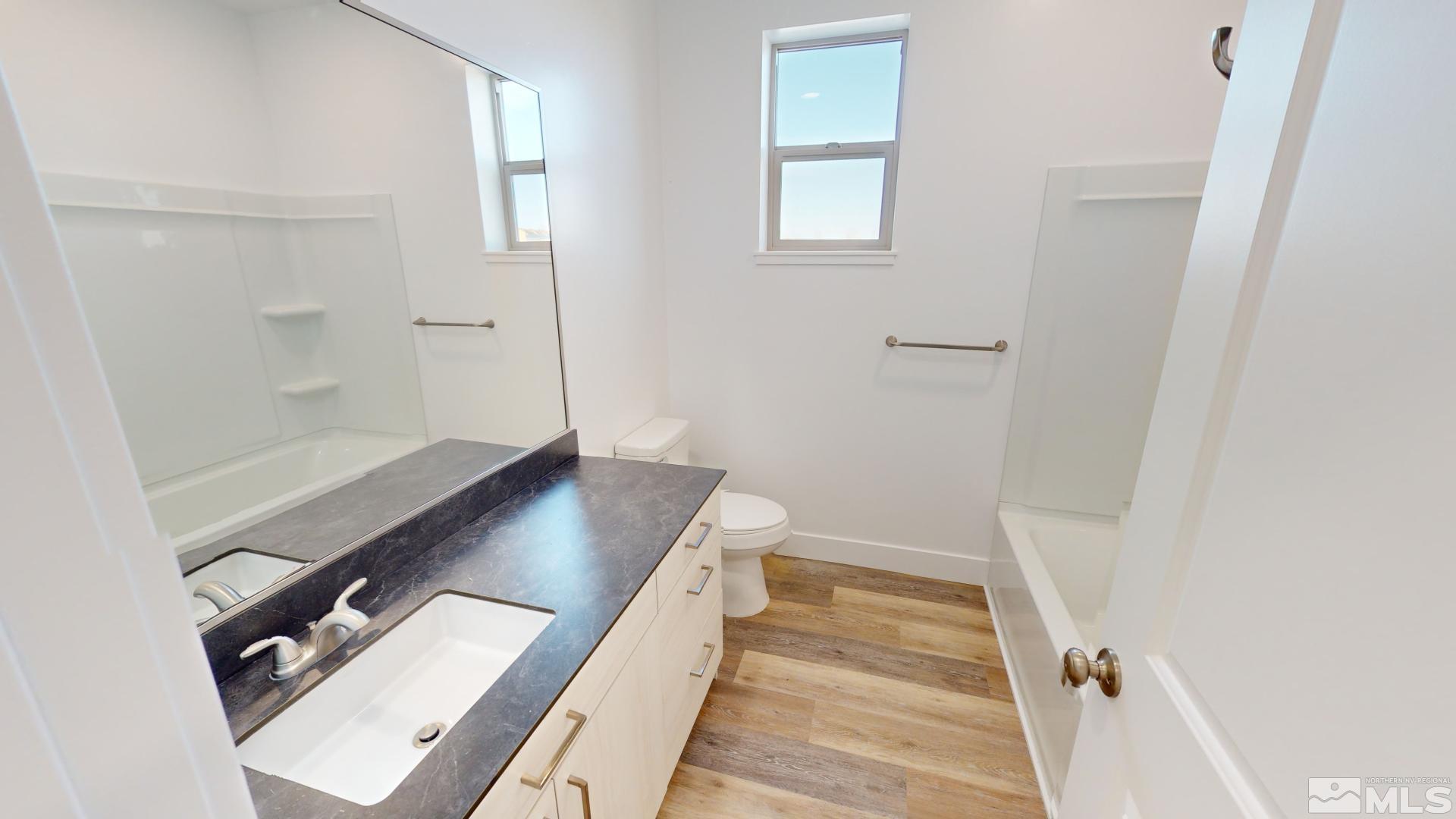 5960 Packsaddle Rd Property Photo 14