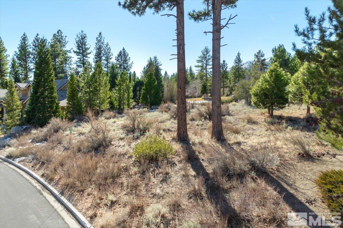 5715 Nordend Way Property Photo 4