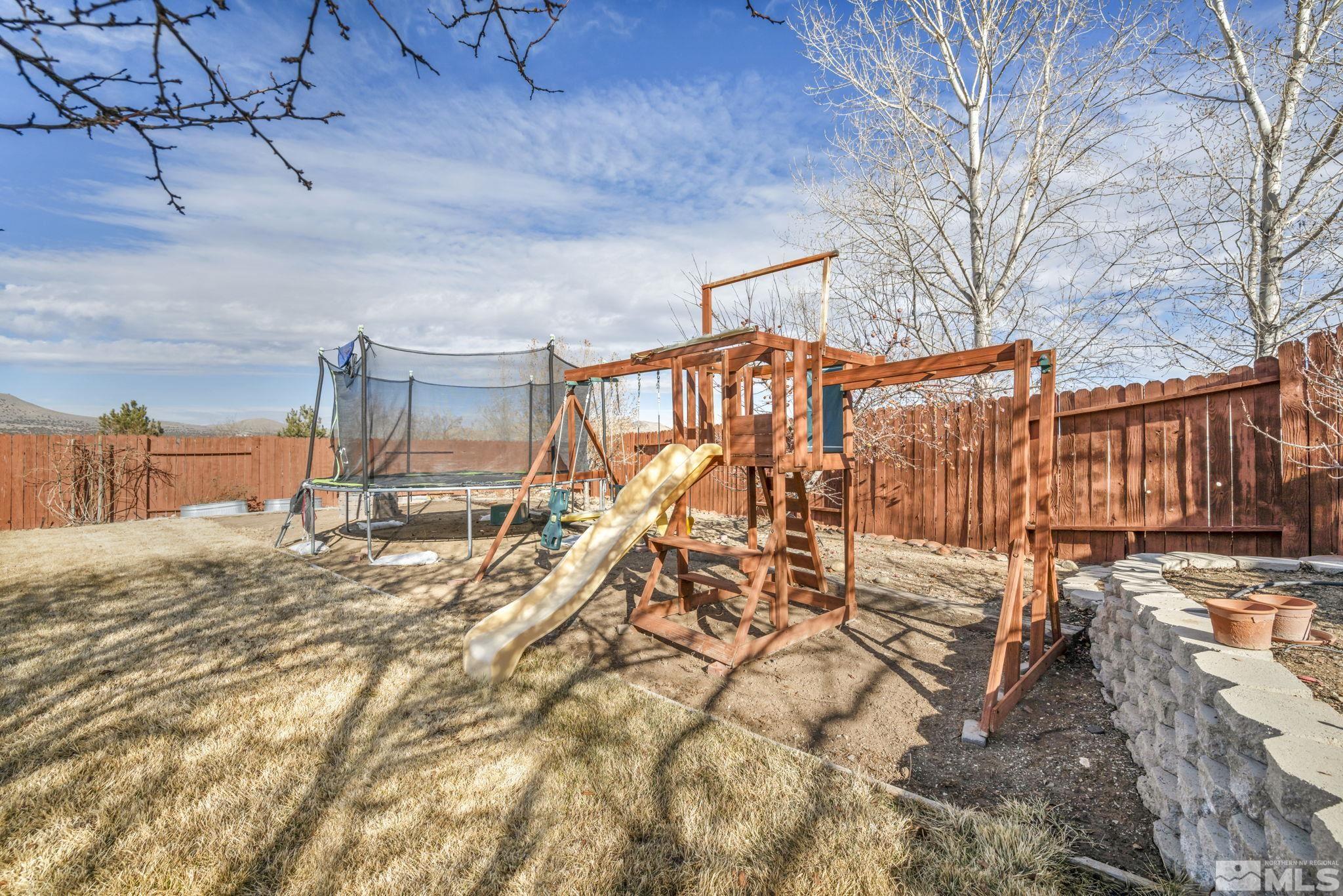747 Snowdrop Court Property Photo 23