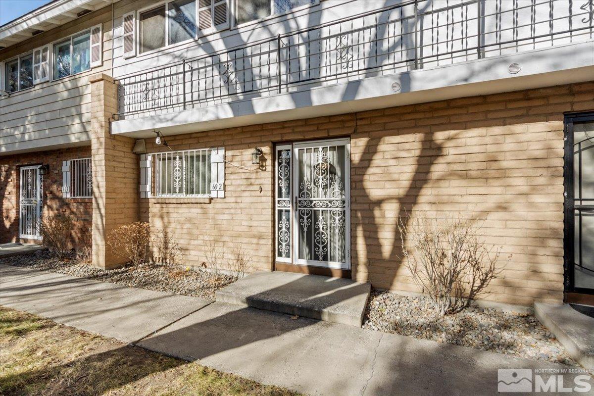 602 Smithridge Park Townhouse 4 Unit 602 2 Property Photo 1