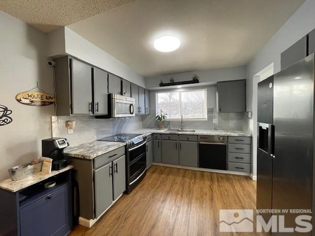 562 Smithridge Park Property Photo 3