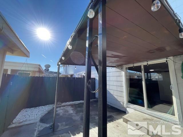 562 Smithridge Park Property Photo 16