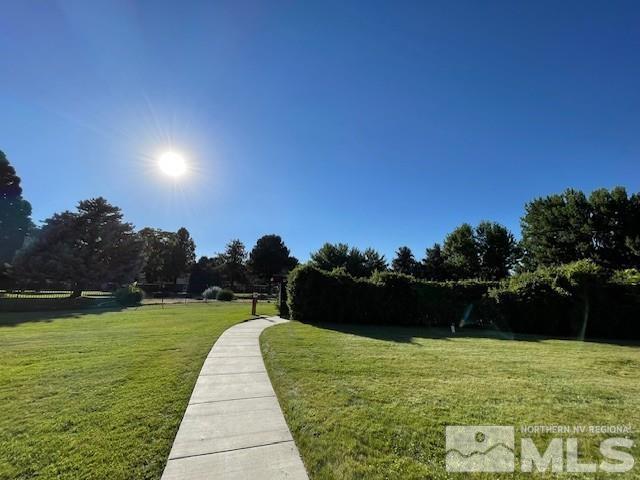 562 Smithridge Park Property Photo 18