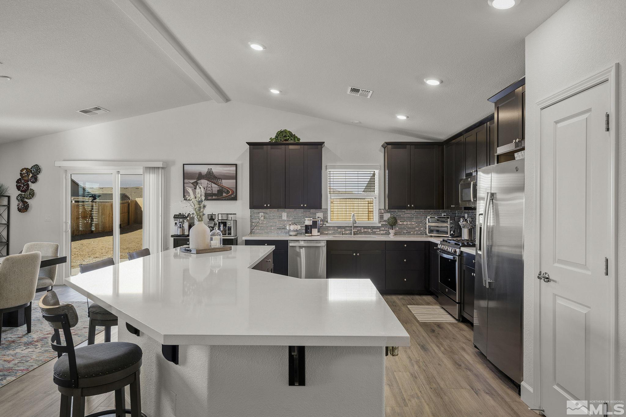335 Littondale Drive Property Photo 4