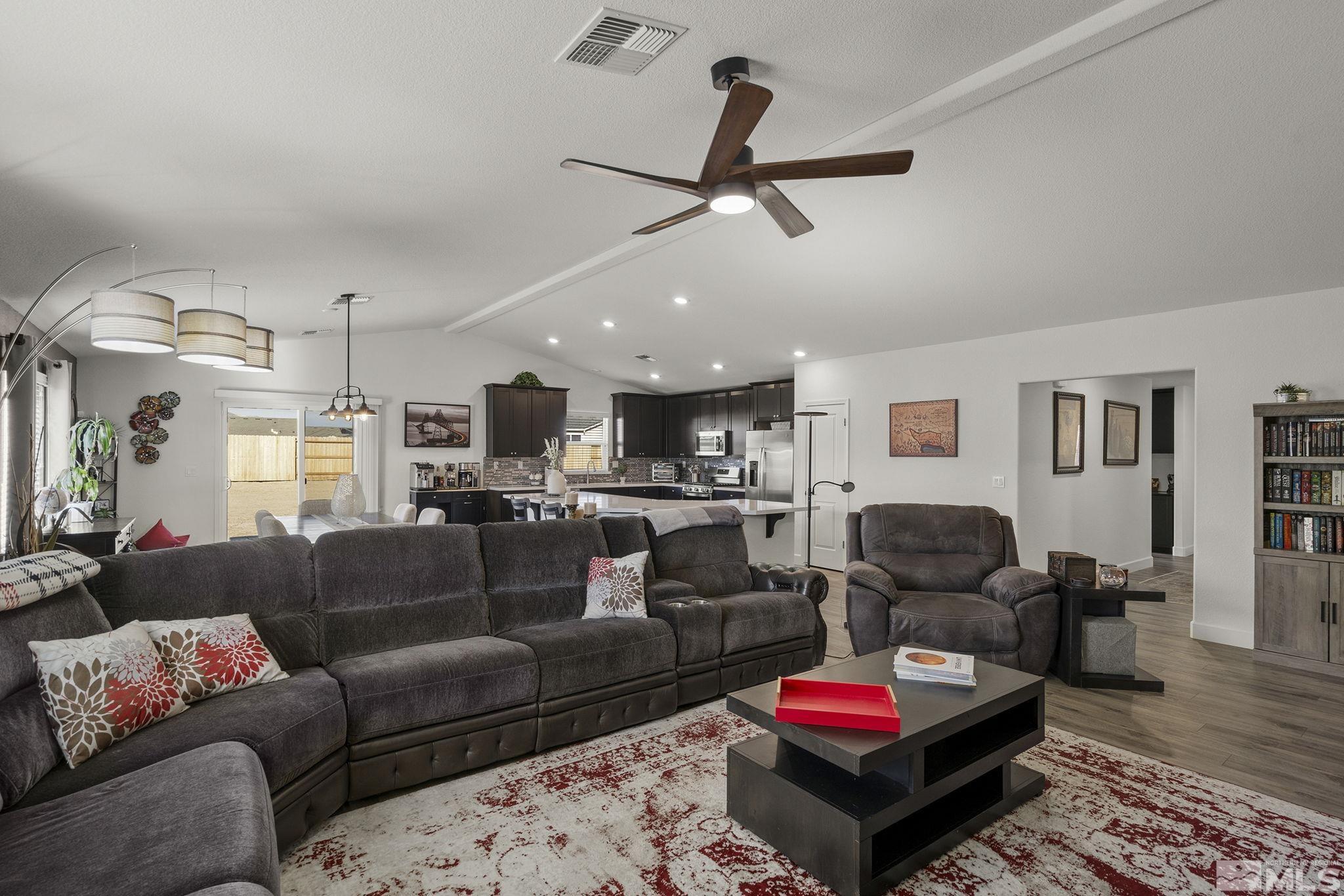 335 Littondale Drive Property Photo 7