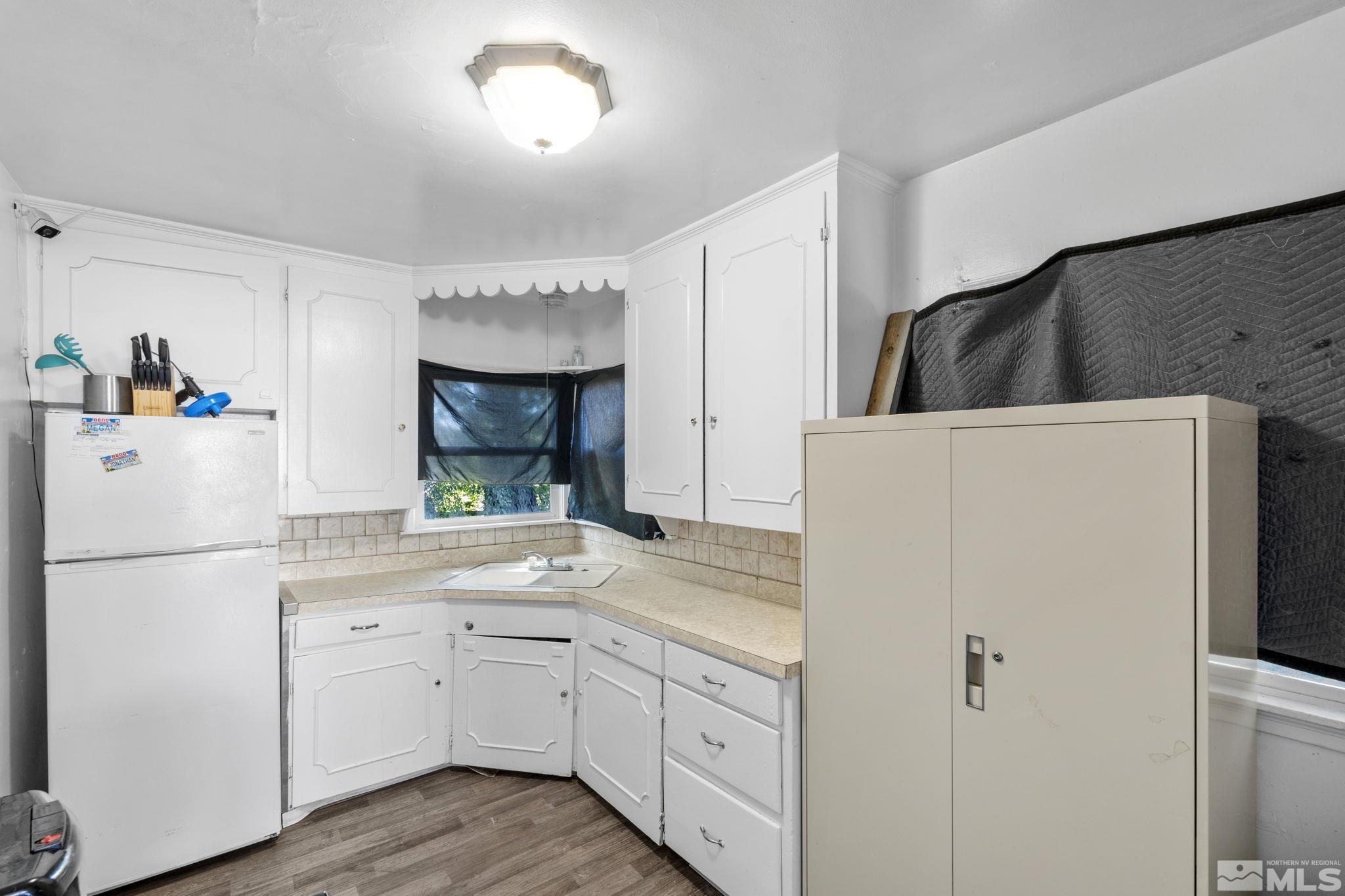 2011 H Street Property Photo 4