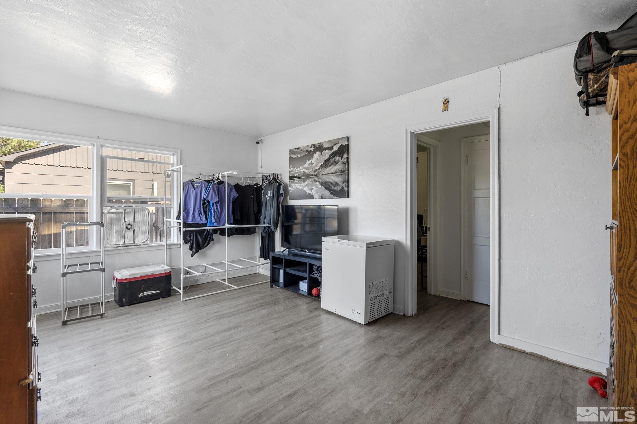 2011 H Street Property Photo 5