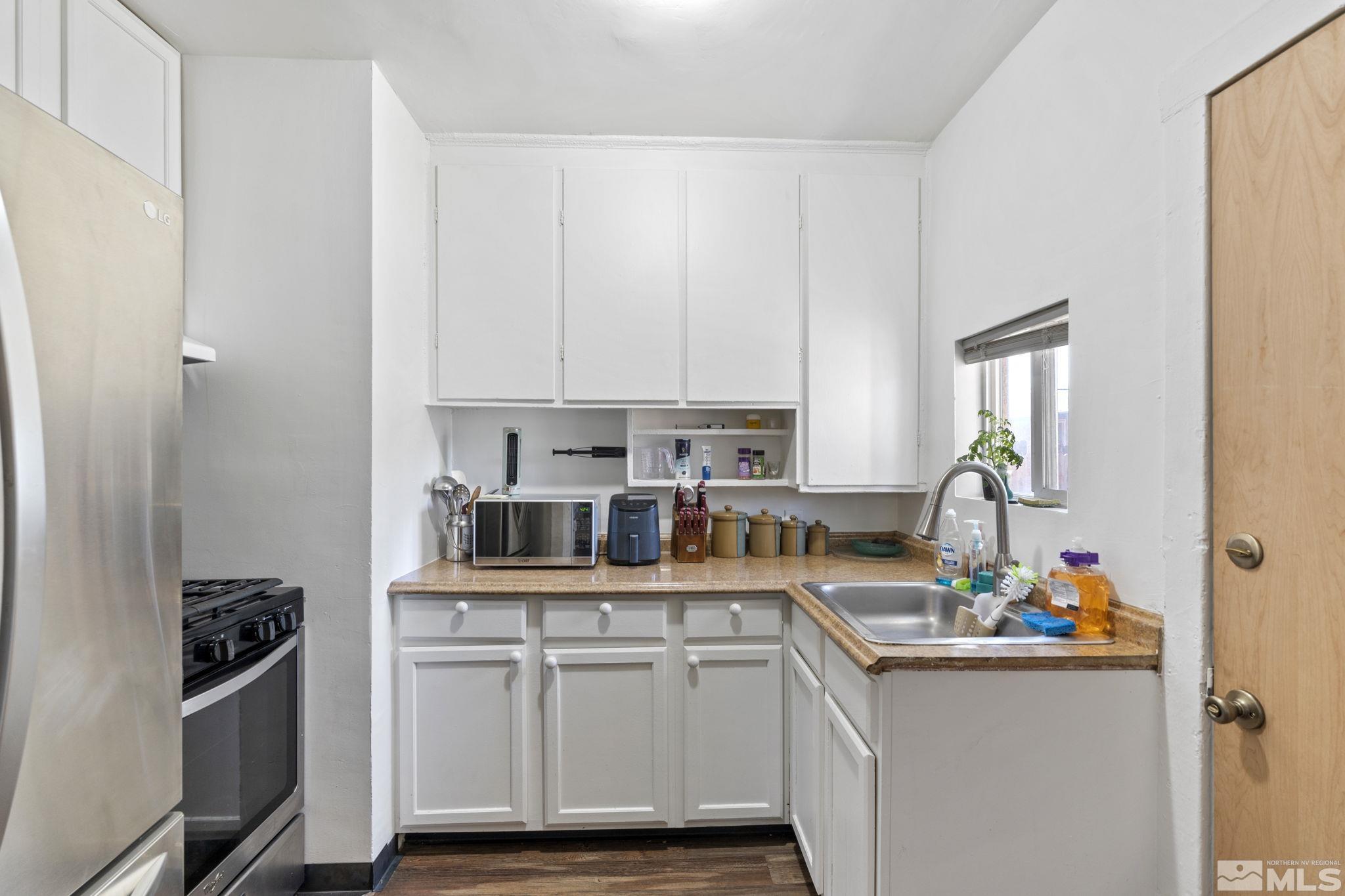 2011 H Street Property Photo 24