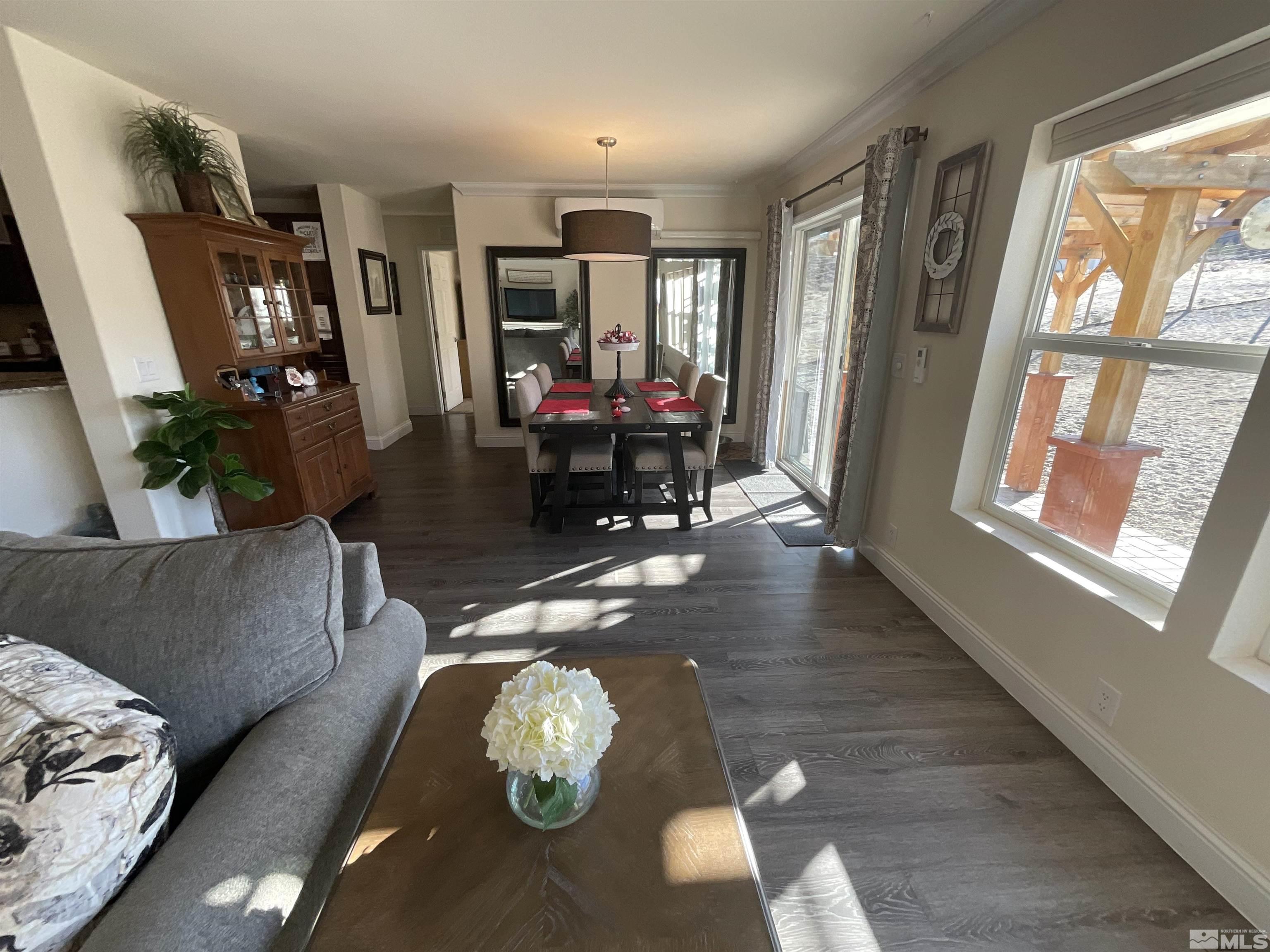 95 Arabian Way Property Photo 10