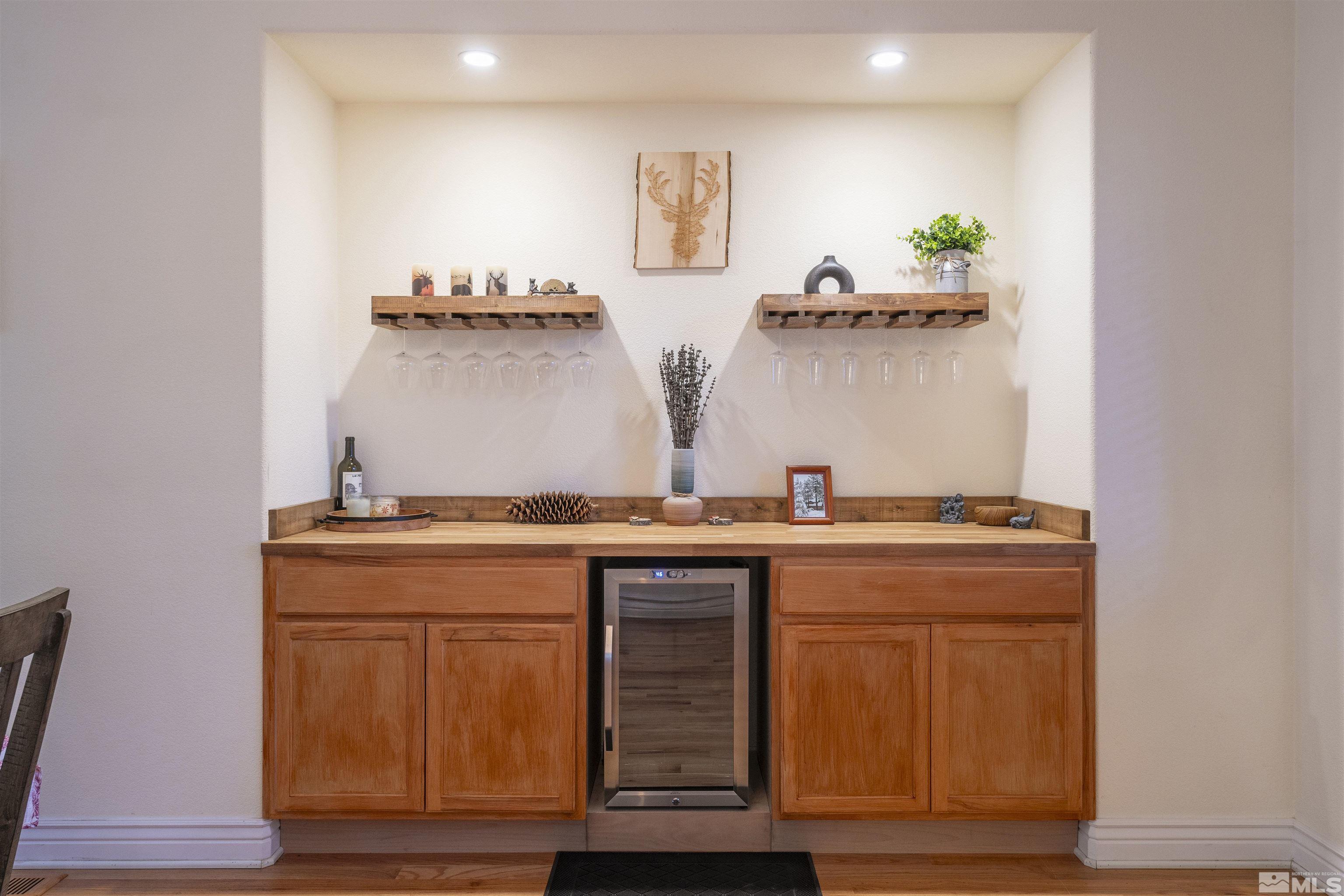 1155 Austrian Pine Road Property Photo 9
