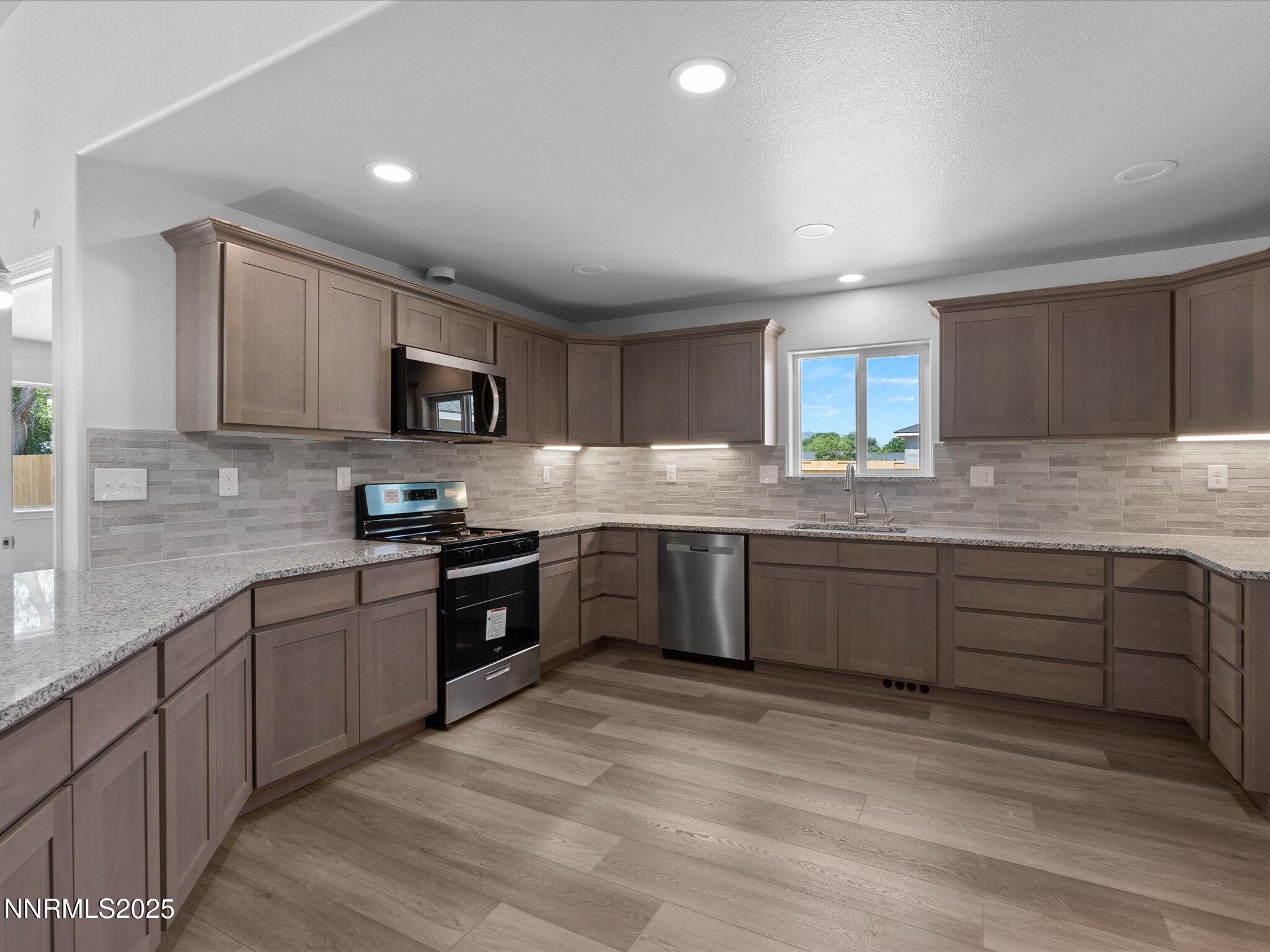 1367 Nevada Pacific Boulevard Property Photo 13