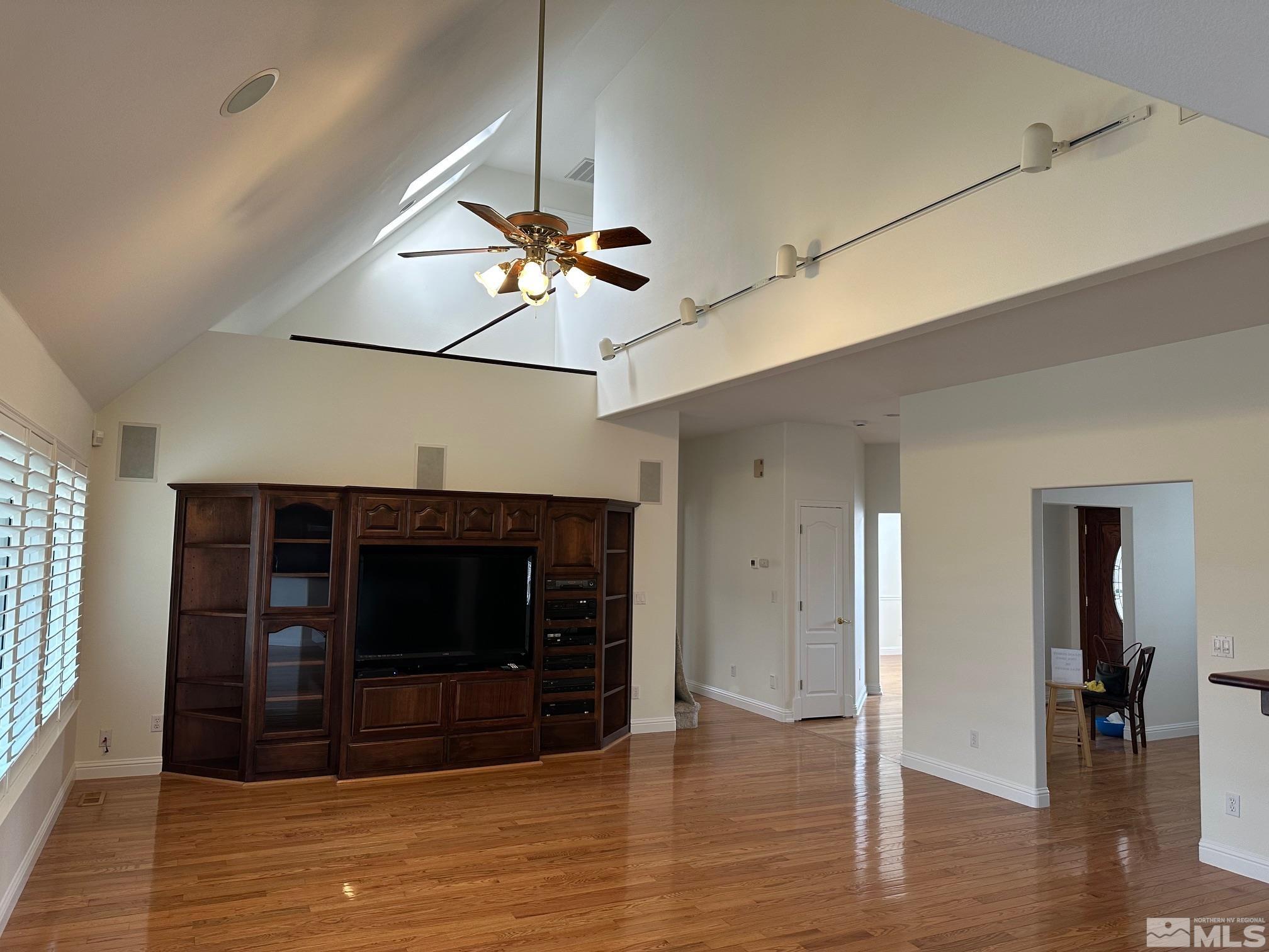 972 Springfield Property Photo 19