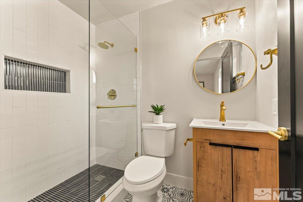 395 Chevy Chase St Property Photo 21