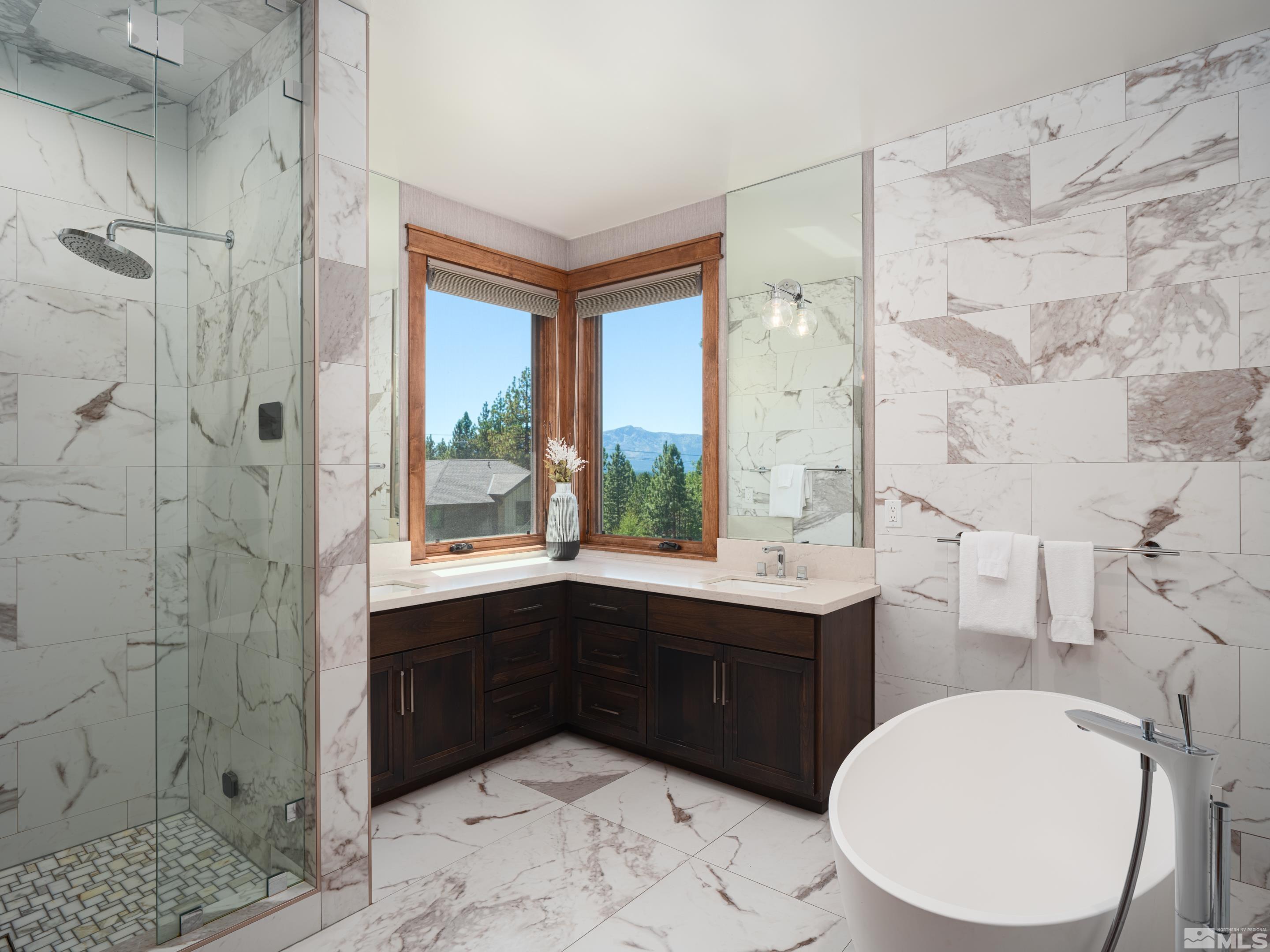 250001104 Property Photo 21