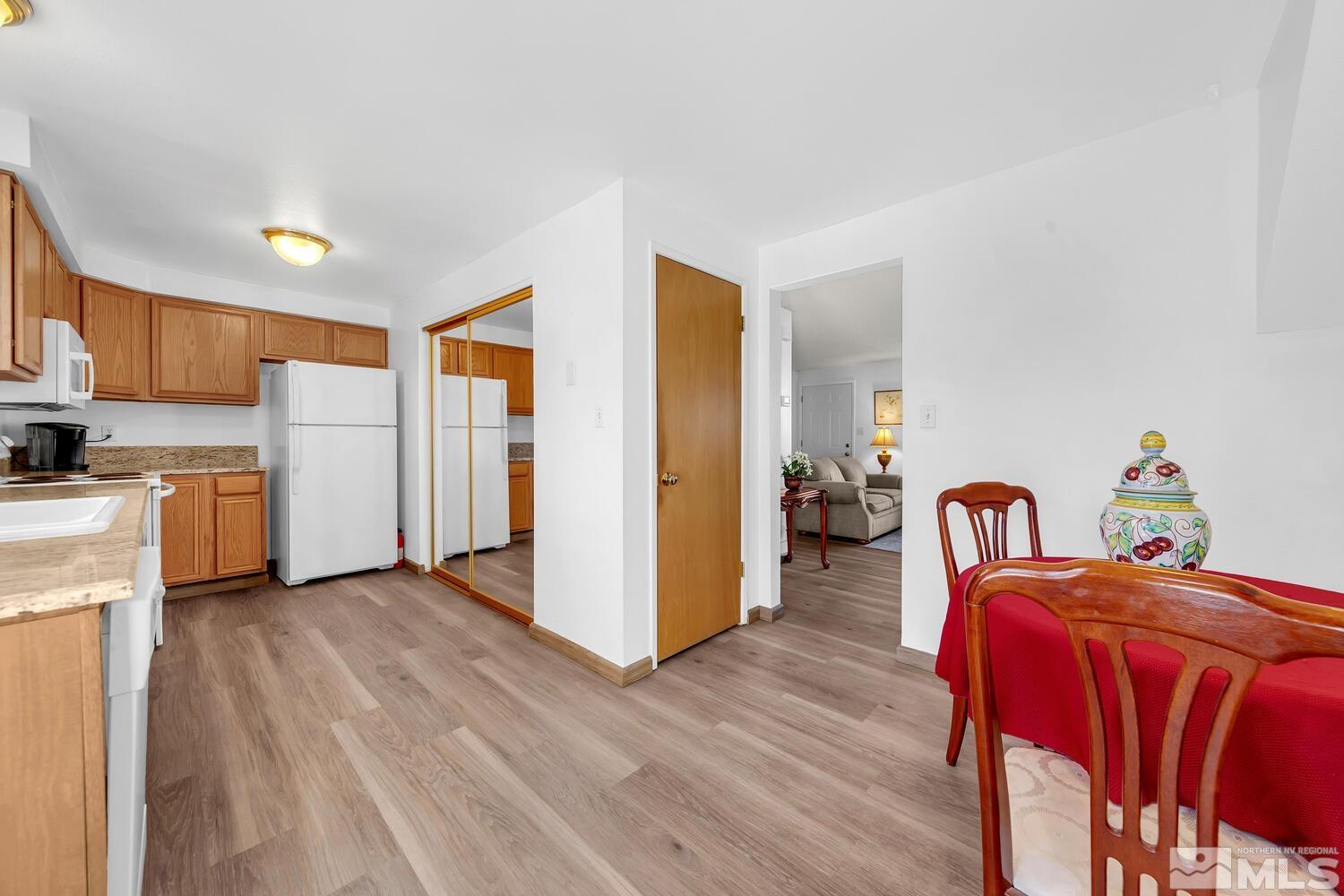 939 Woodberry Dr #3 3 Property Photo 8