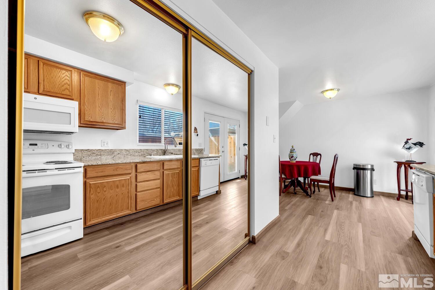 939 Woodberry Dr #3 3 Property Photo 10