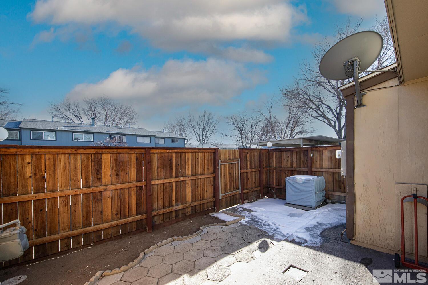939 Woodberry Dr #3 3 Property Photo 28