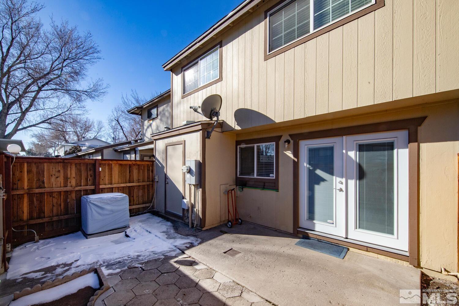939 Woodberry Dr #3 3 Property Photo 31