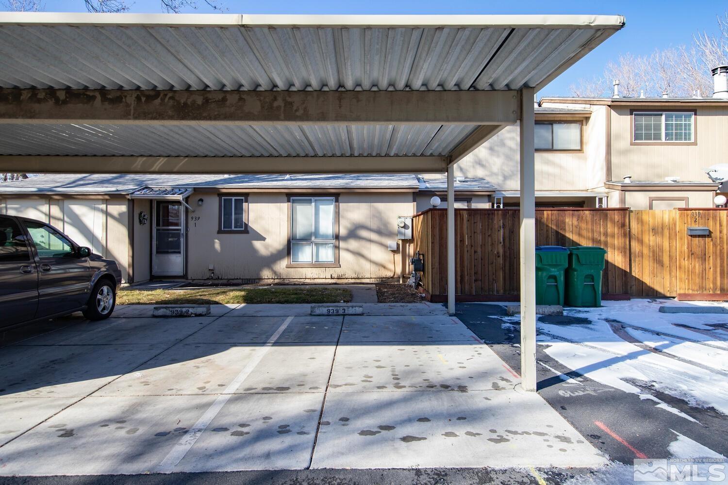 939 Woodberry Dr #3 3 Property Photo 32