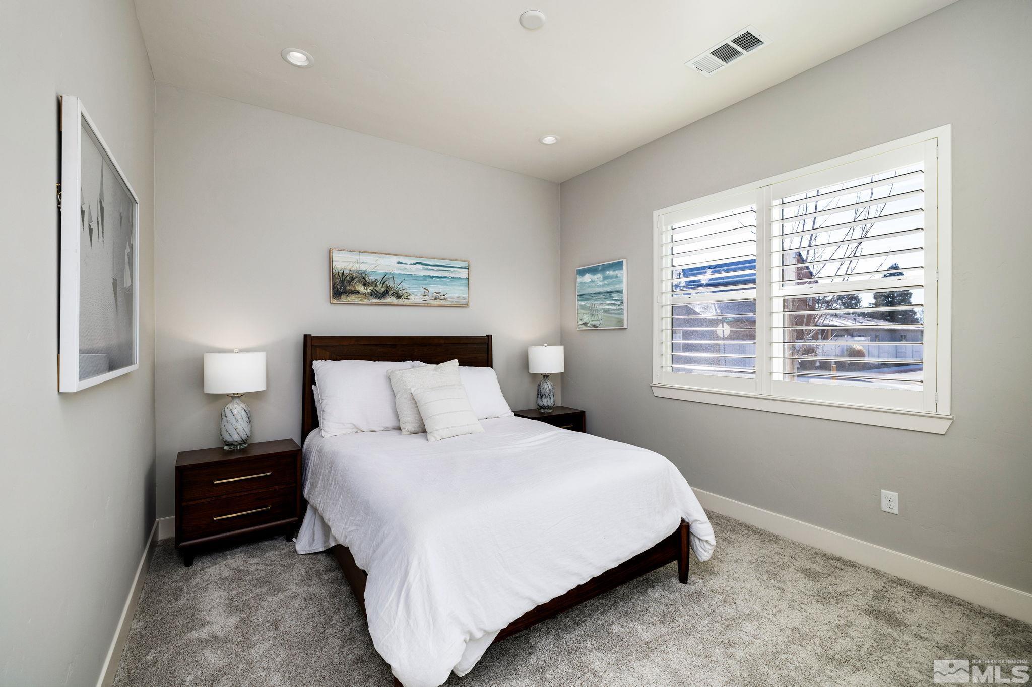 5566 Western Rider Trail Property Photo 14