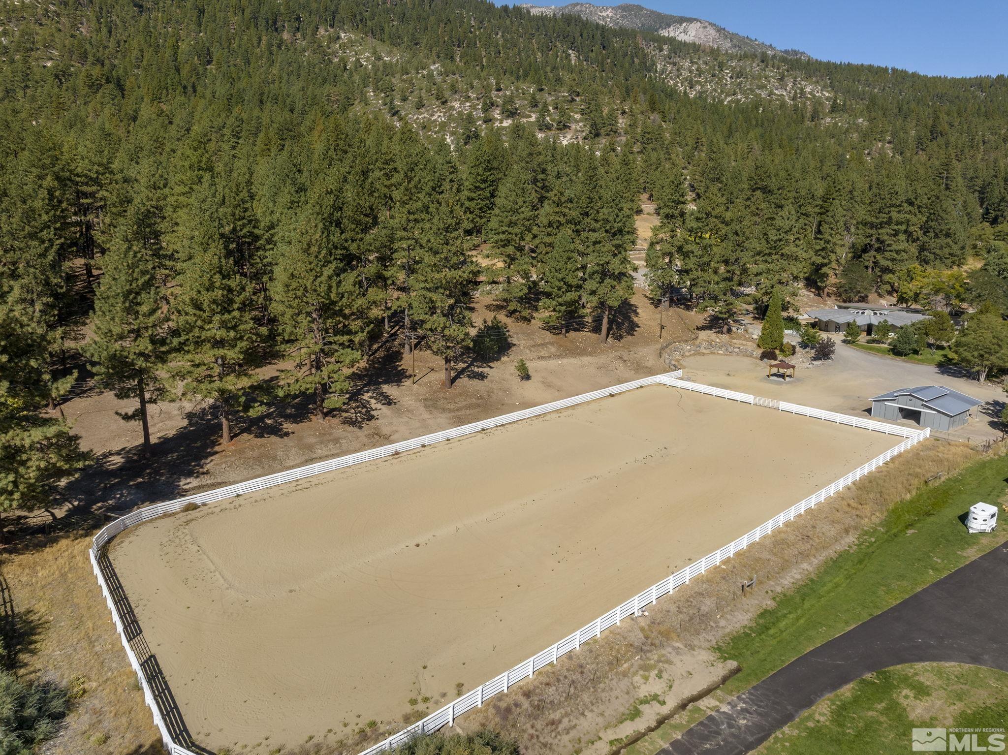 4045 Old Us 395 Property Photo 19