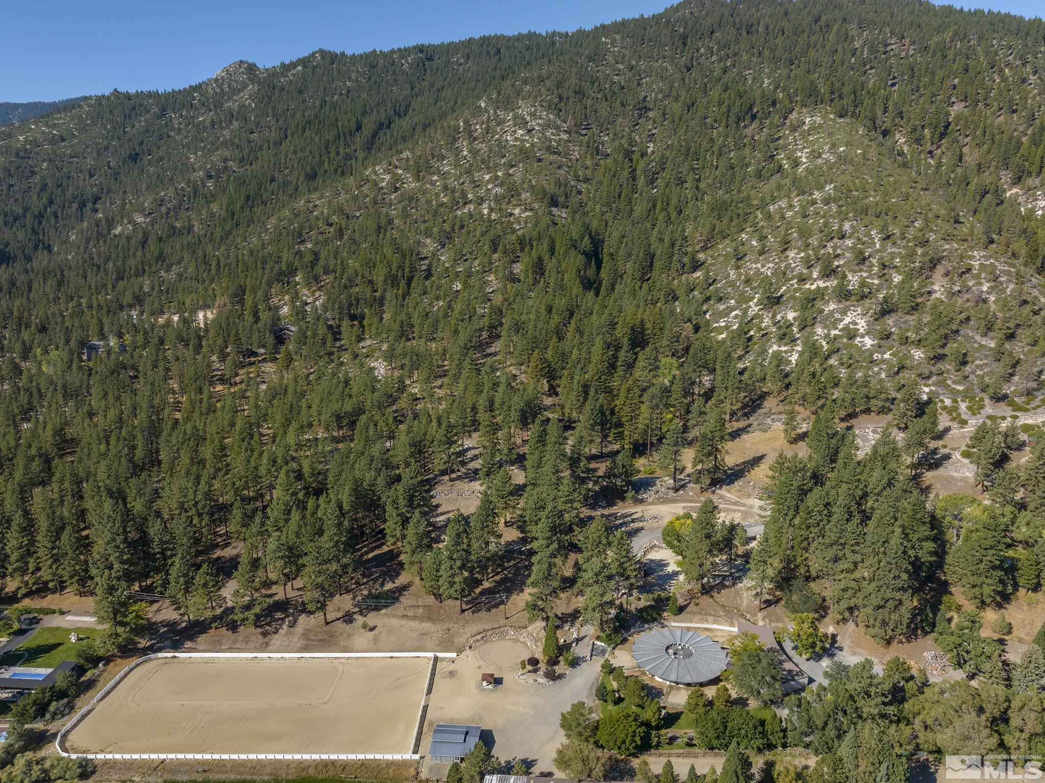 4045 Old Us 395 Property Photo 28