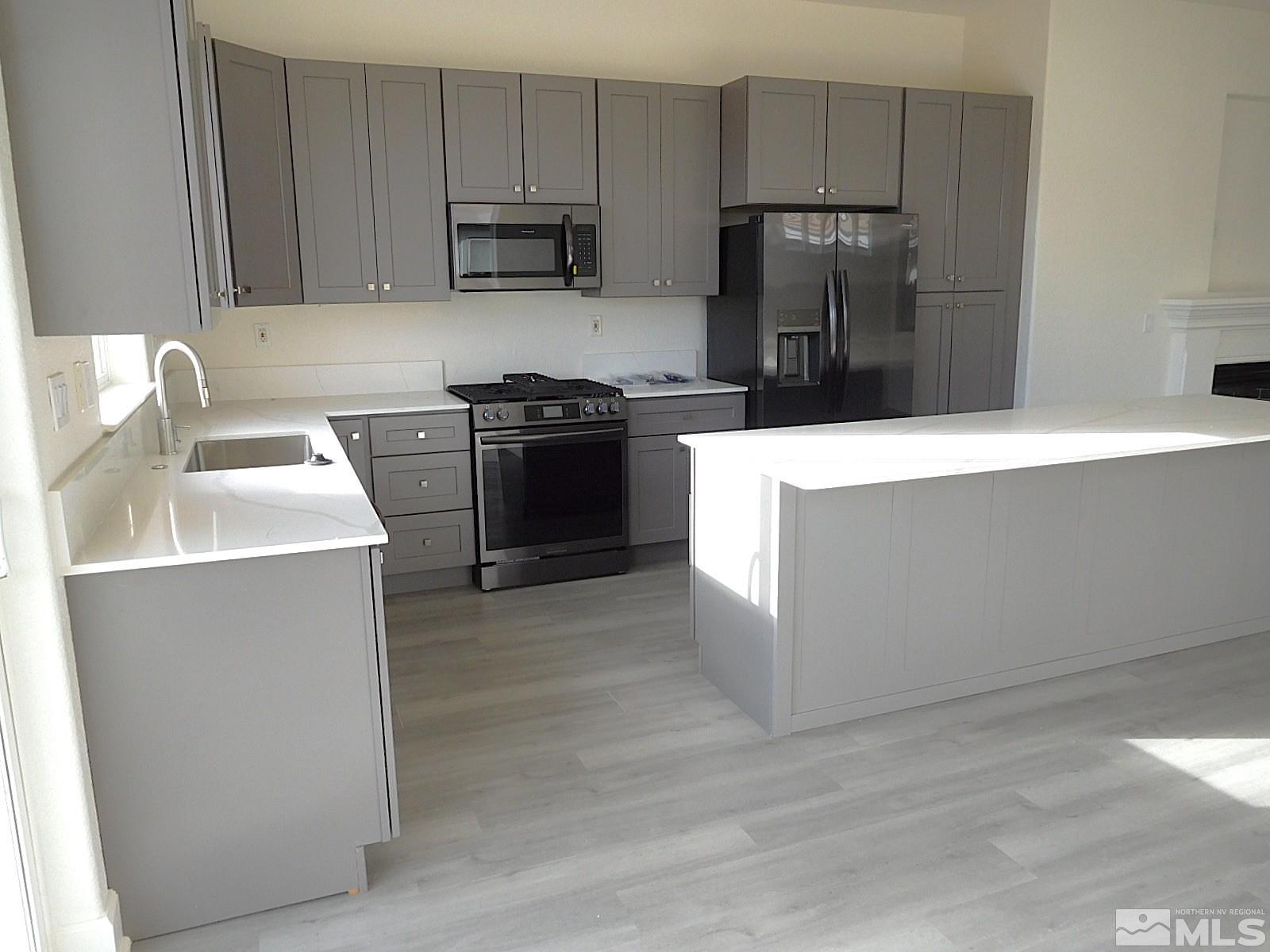 3463 Long Drive Property Photo 9