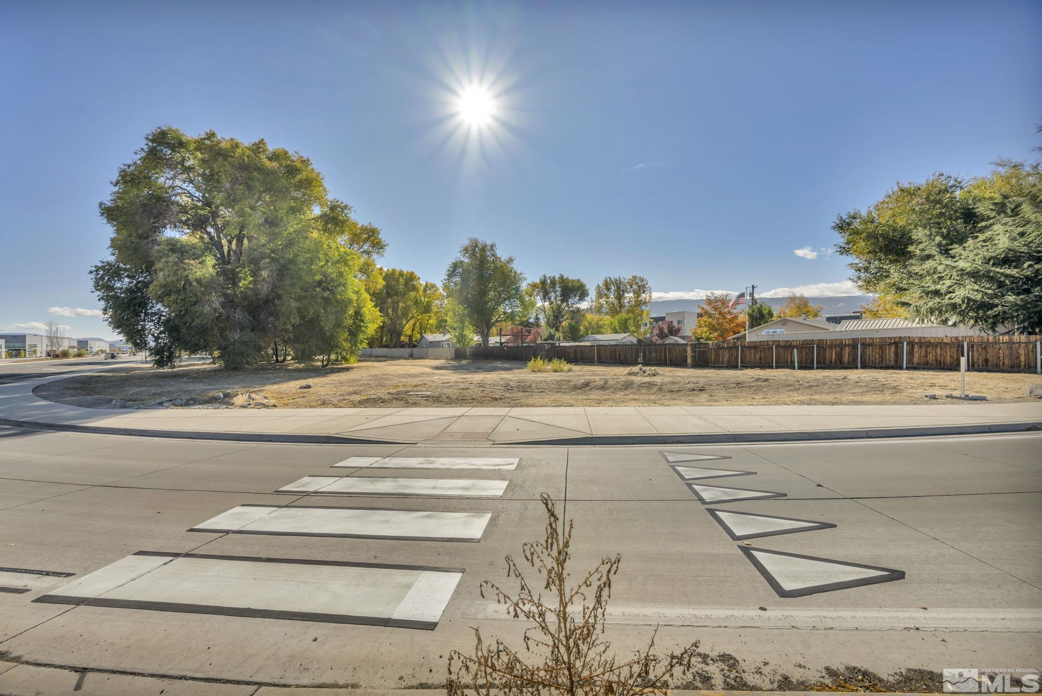 1695 Marvel Way Property Photo 3