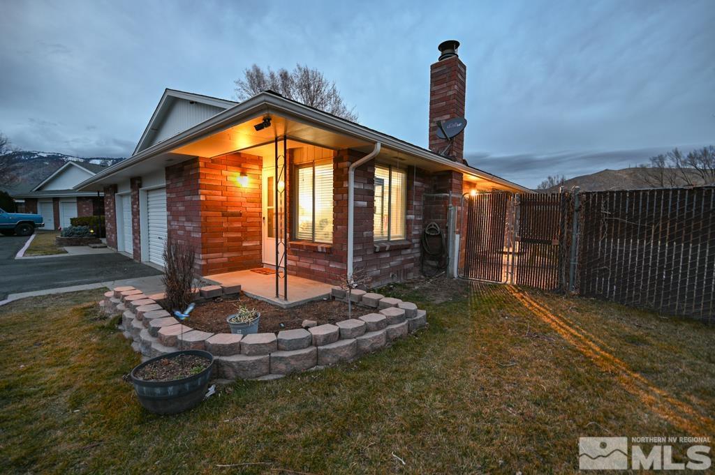340 W Hampton Dr Property Photo 5