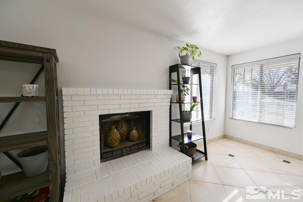340 W Hampton Dr Property Photo 9