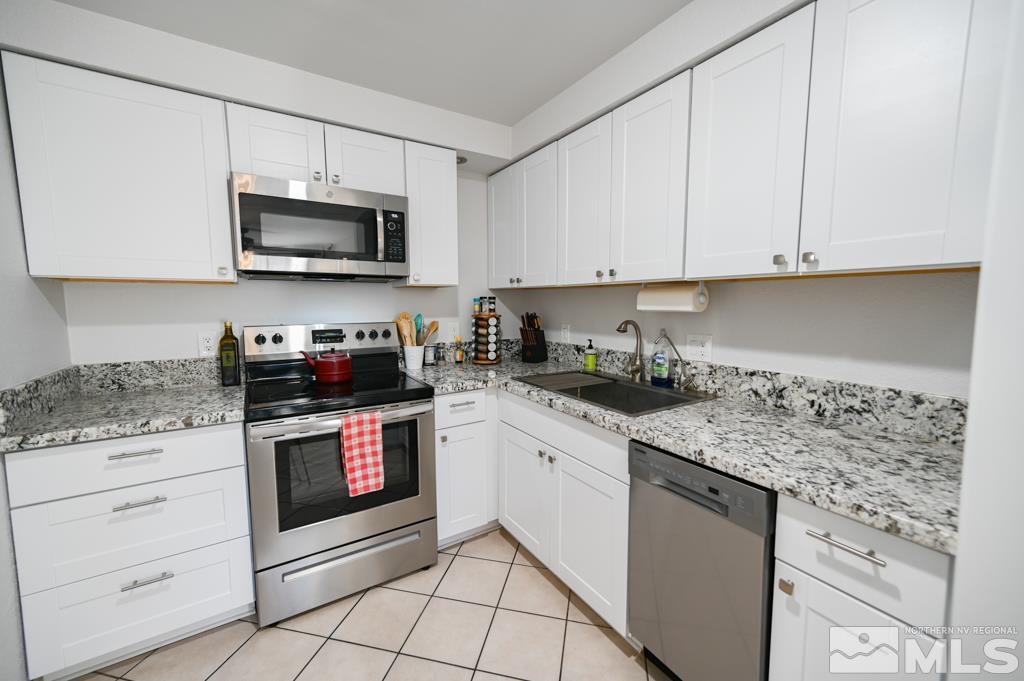 340 W Hampton Dr Property Photo 15